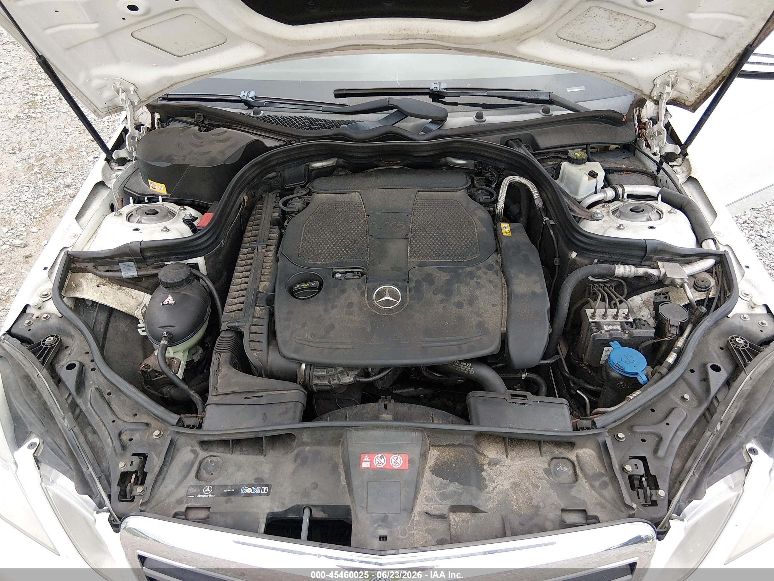 2013 Mercedes-benz E 350   Белый vin: WDDHF5KBXDA690424