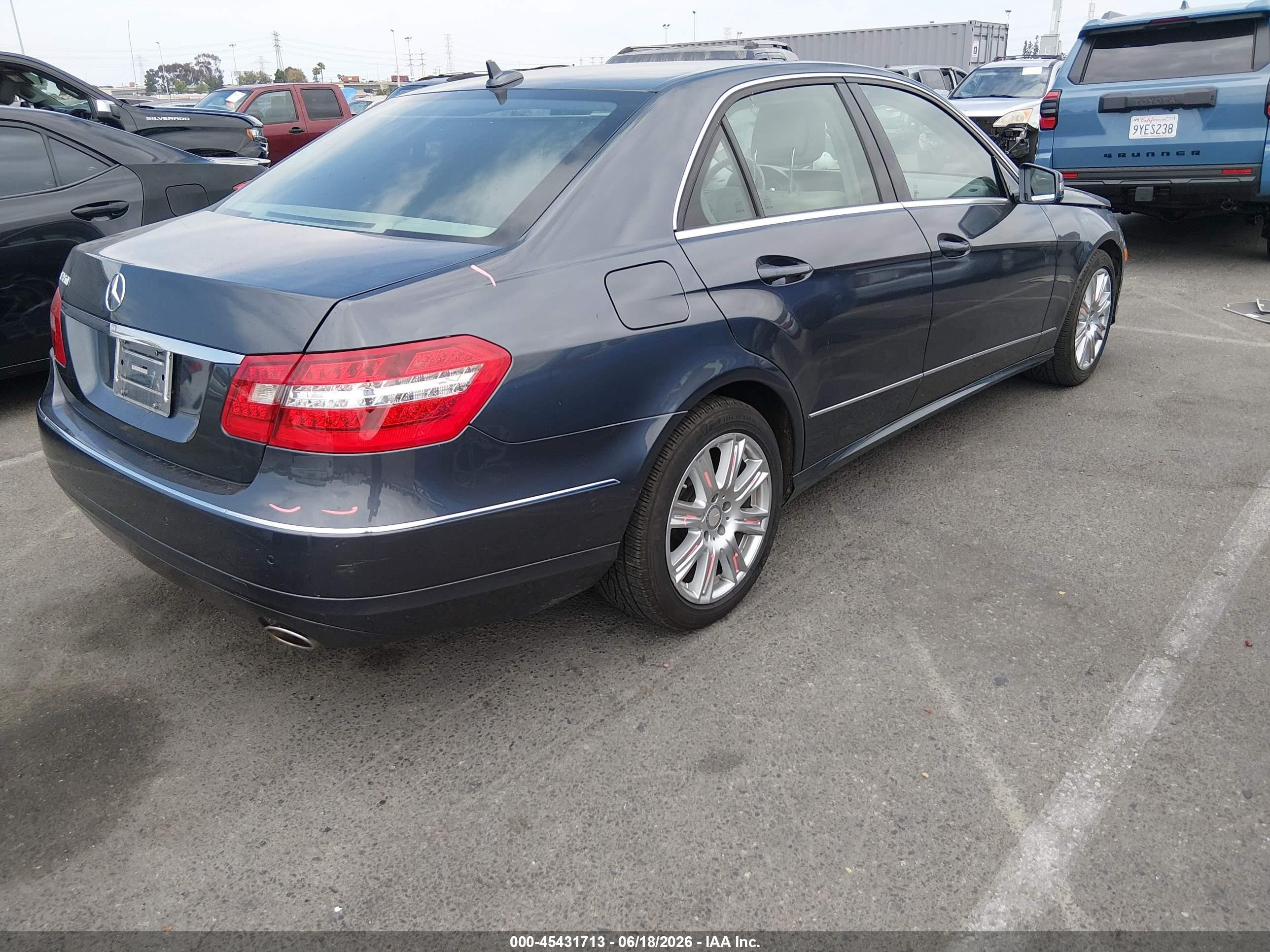 2013 Mercedes-benz E 350   Gray vin: WDDHF5KBXDA722675