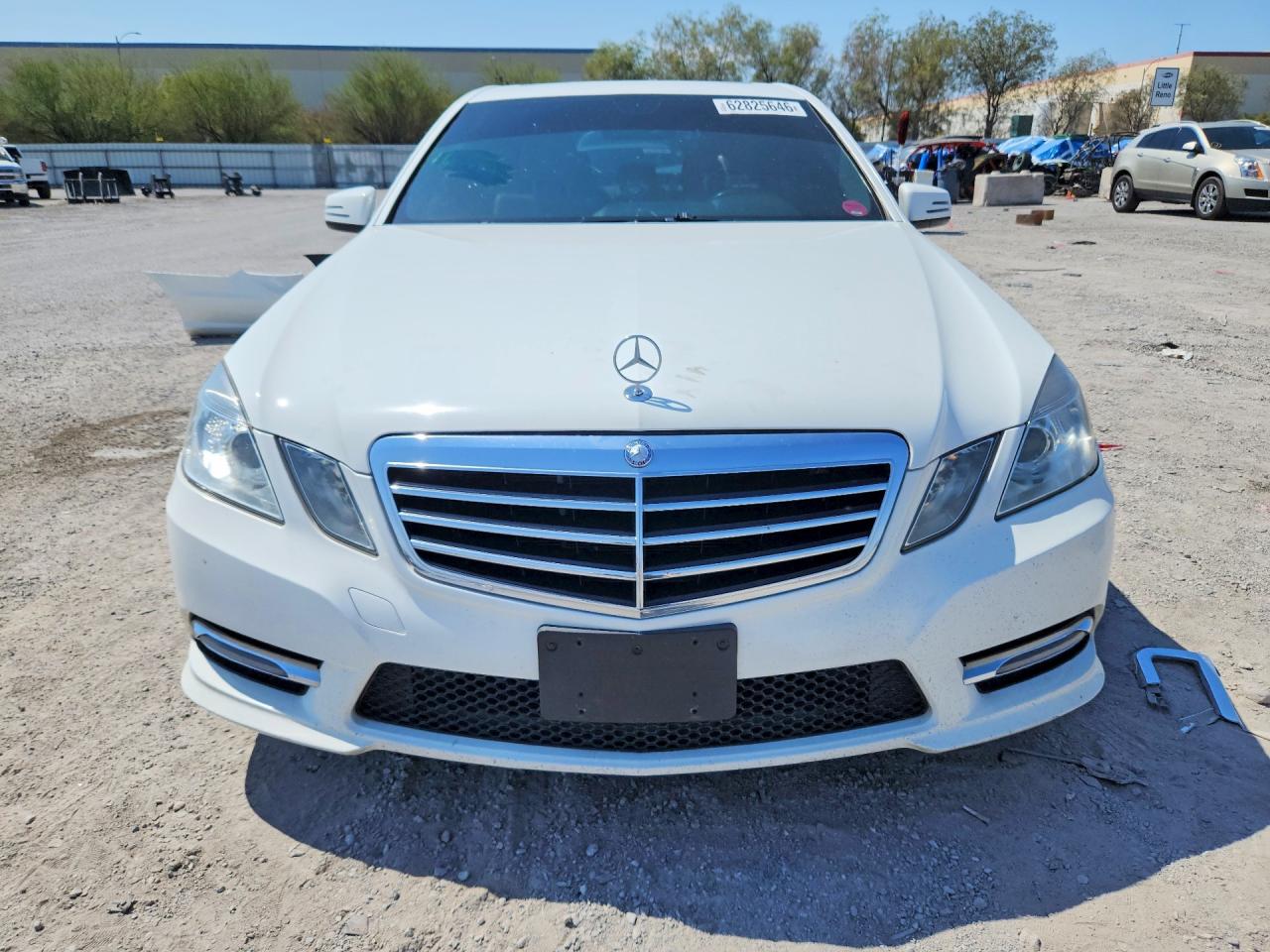 2013 Mercedes-benz E 350 White vin: WDDHF5KBXDA741324