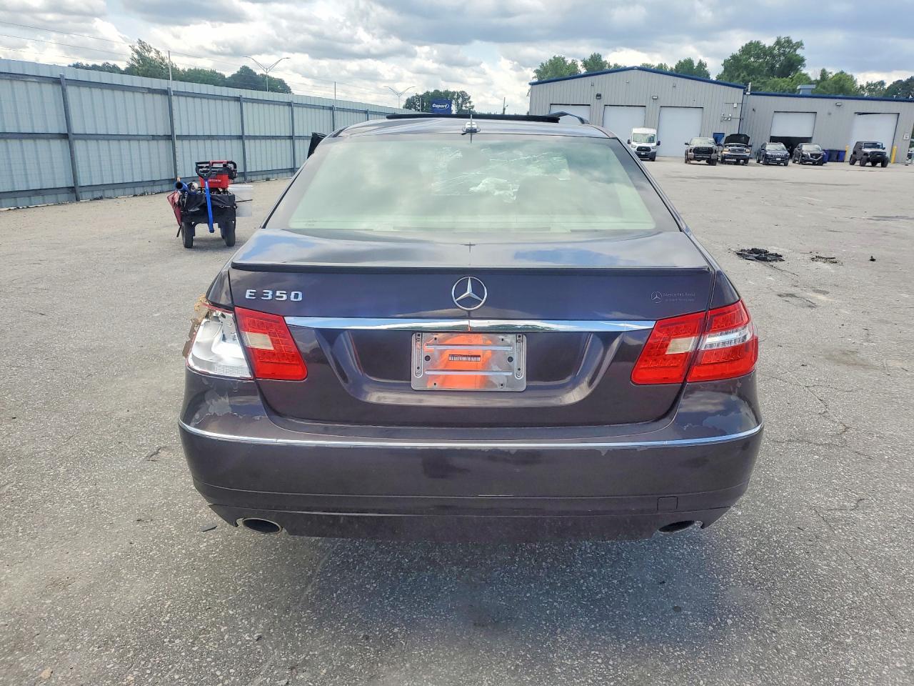 2013 Mercedes-benz E 350 Brown vin: WDDHF5KBXDA751979