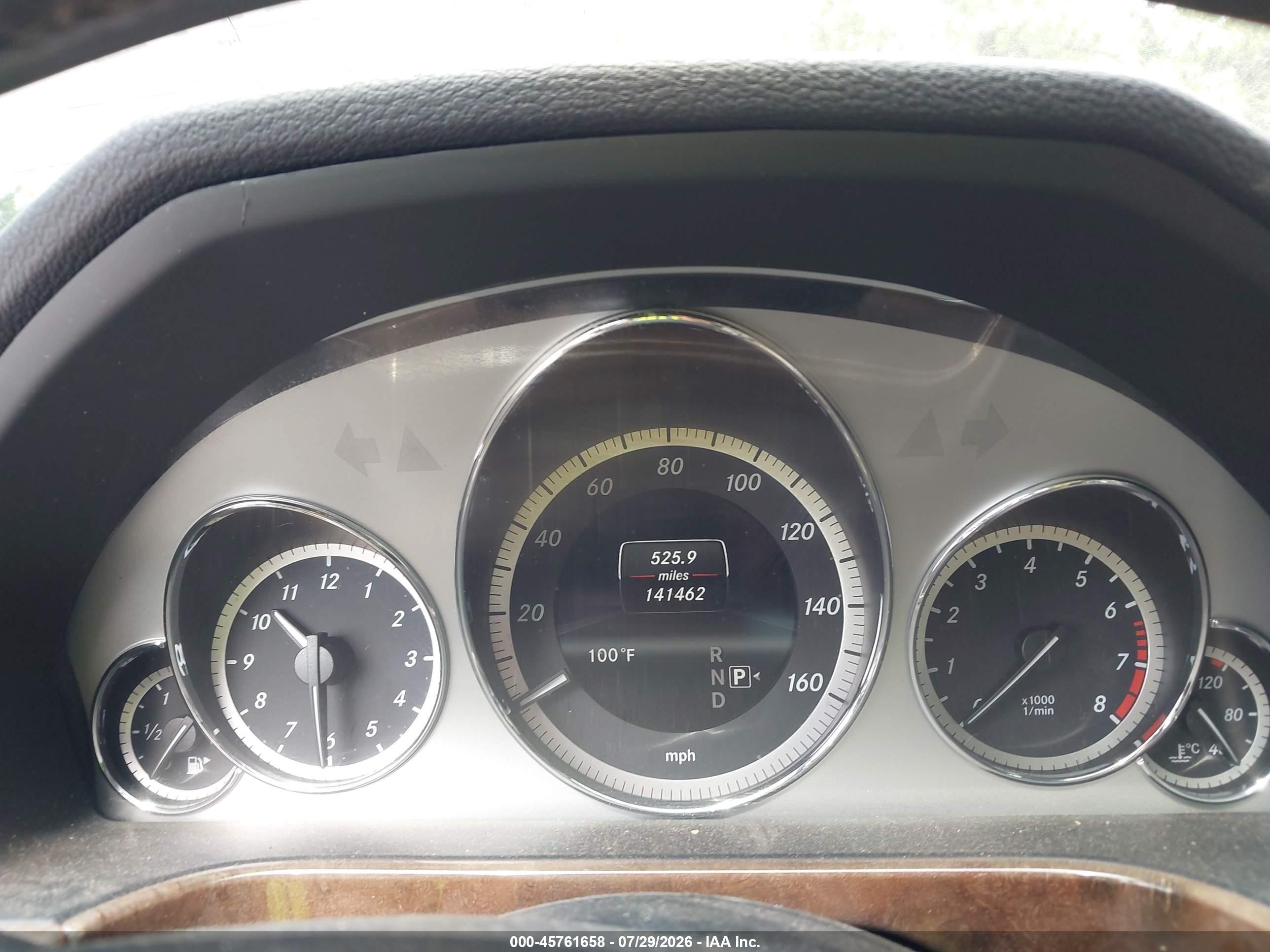 2013 Mercedes-benz E 350 Белый vin: WDDHF5KBXDA762027
