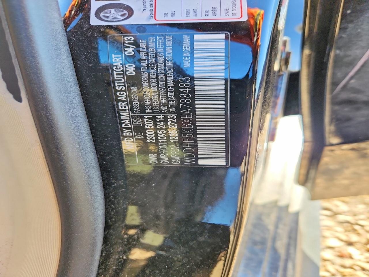 2014 Mercedes-benz E 350 Black vin: WDDHF5KBXEA788483