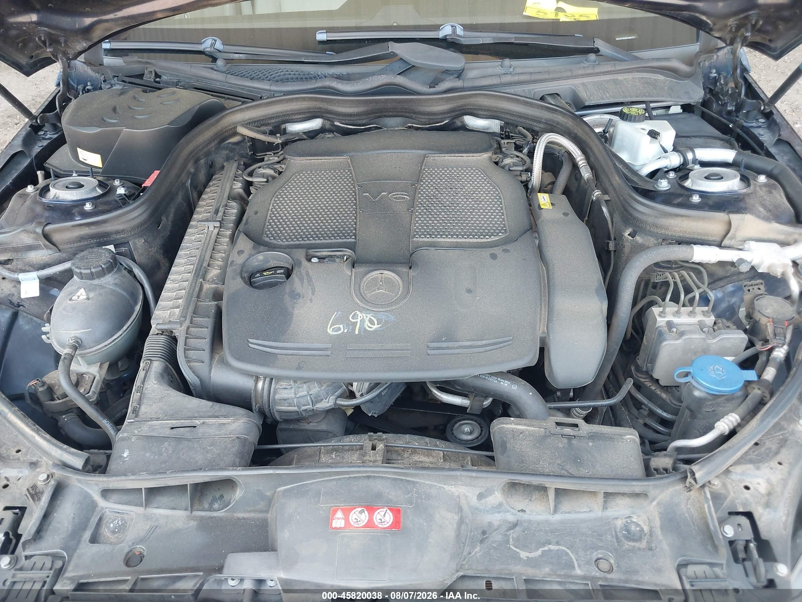 2014 Mercedes-benz E 350 Blue vin: WDDHF5KBXEA804231