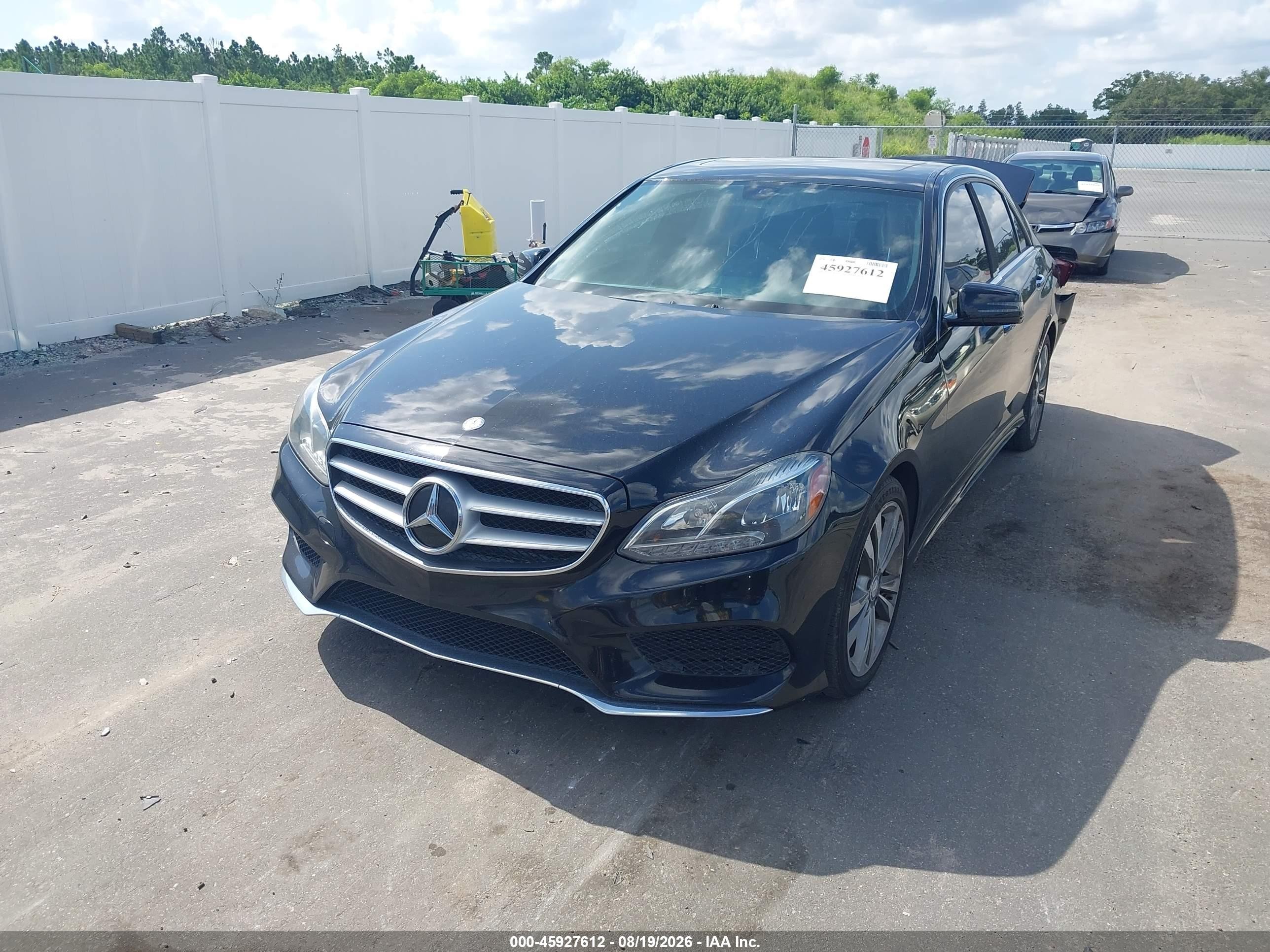2014 Mercedes-benz E 350   Black vin: WDDHF5KBXEA805511