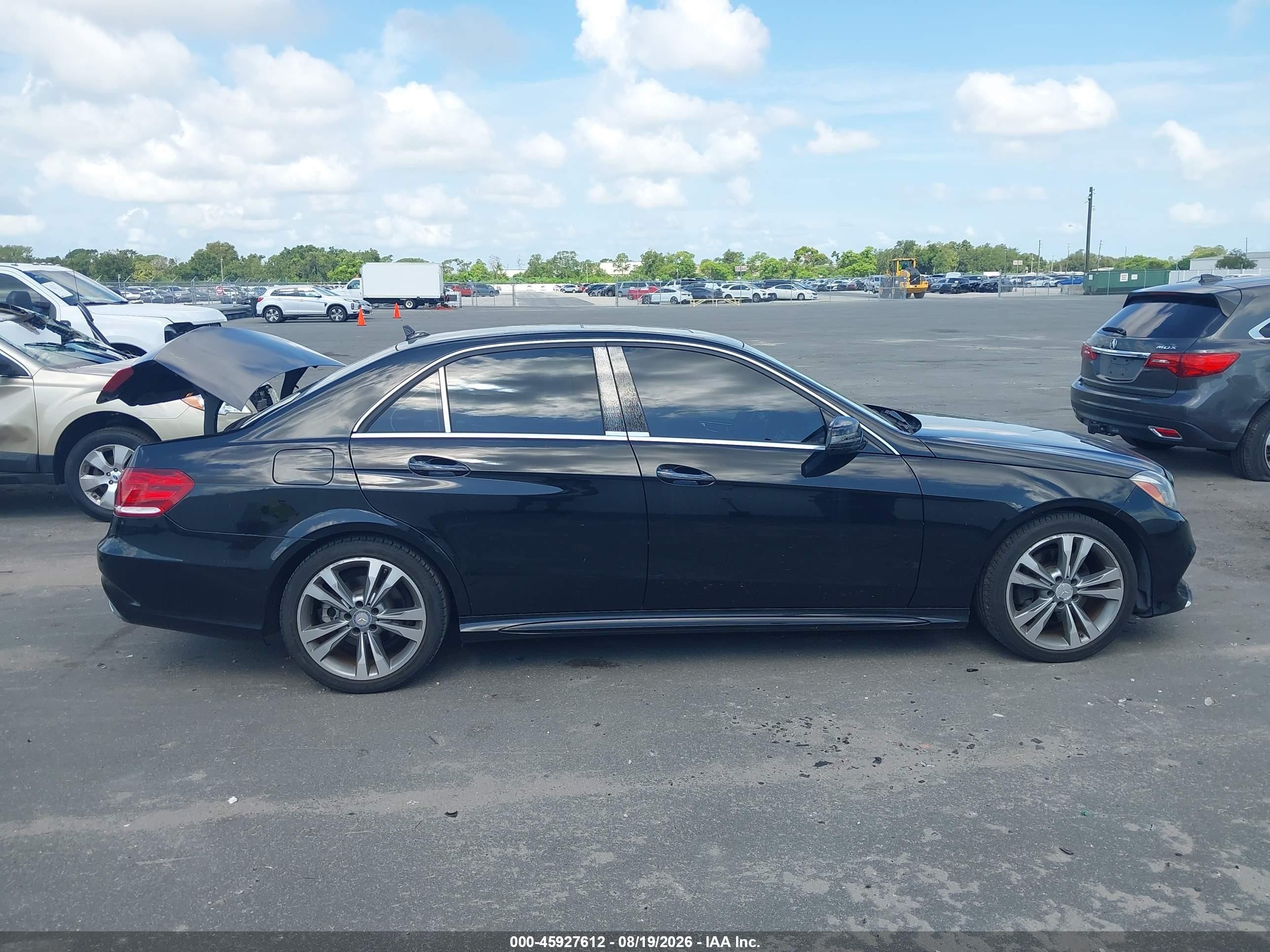 2014 Mercedes-benz E 350   Black vin: WDDHF5KBXEA805511