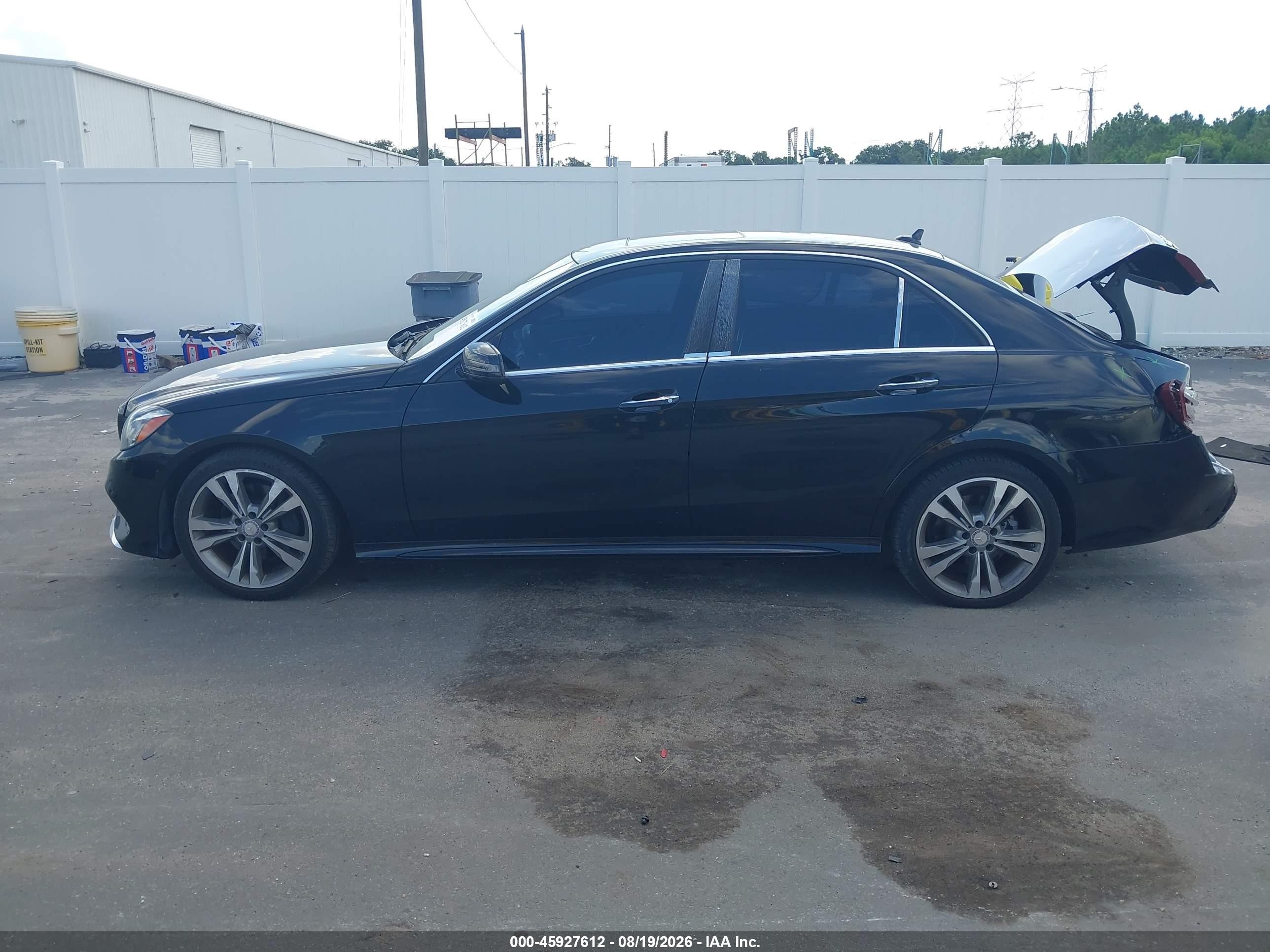 2014 Mercedes-benz E 350   Black vin: WDDHF5KBXEA805511