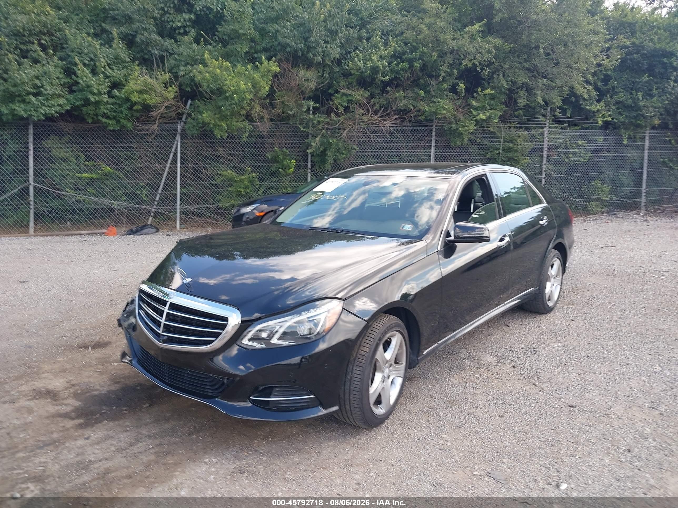 2014 Mercedes-benz E 350   Black vin: WDDHF5KBXEA850710