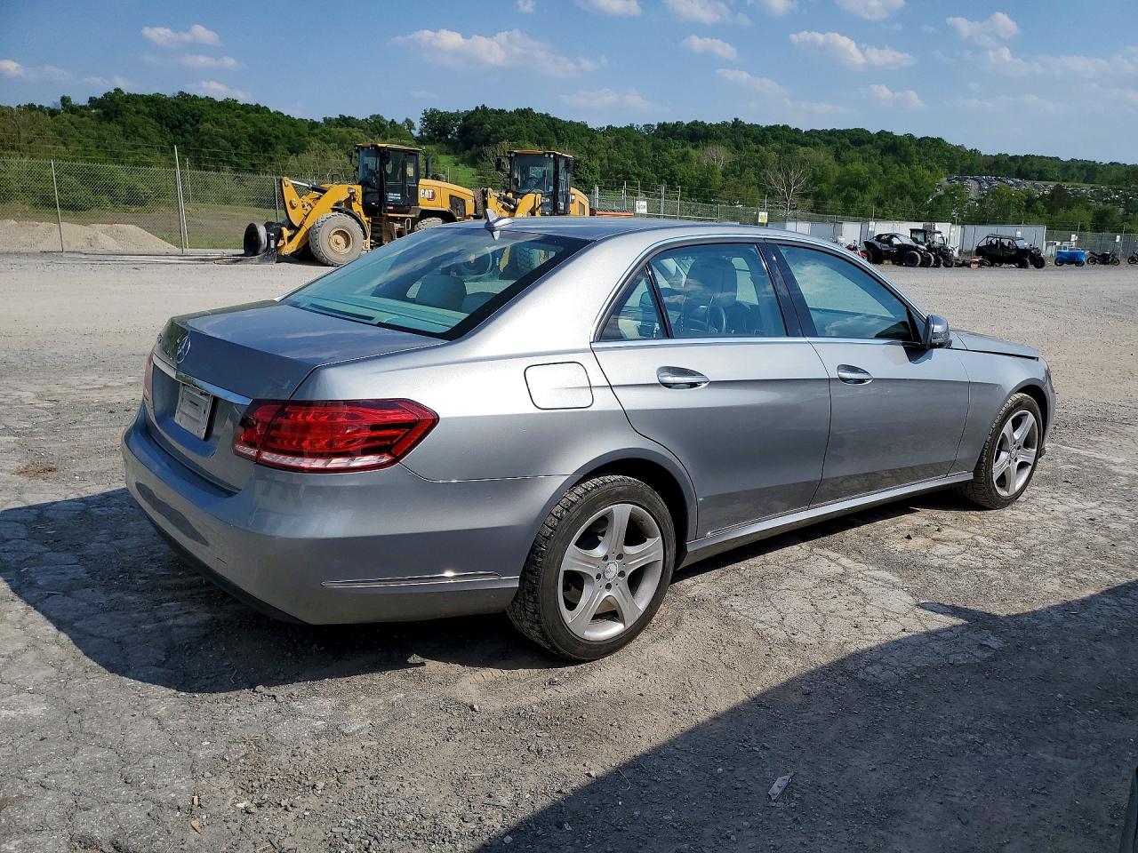 2014 Mercedes-benz E 350 Silver vin: WDDHF5KBXEA888826