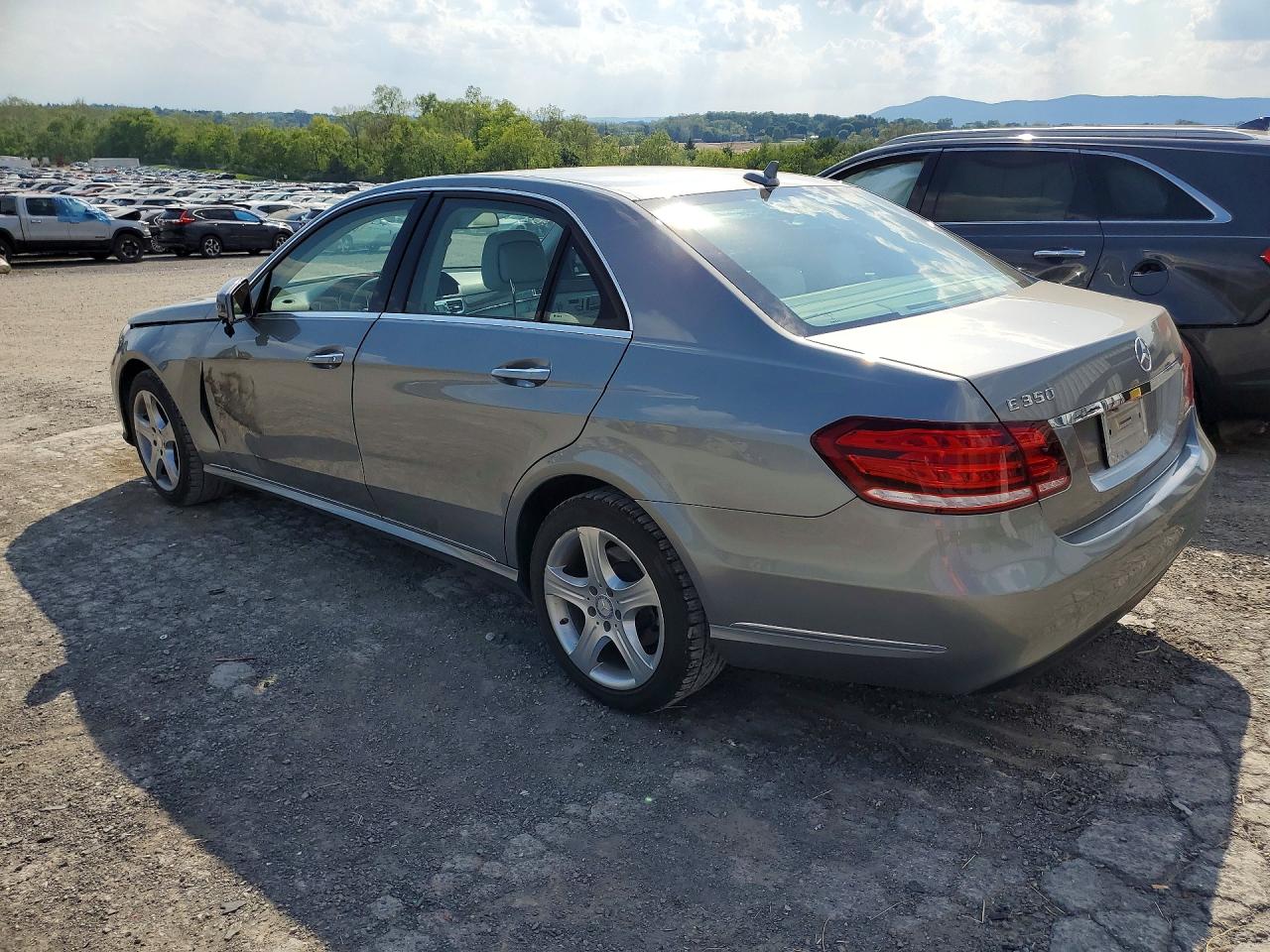 2014 Mercedes-benz E 350 Silver vin: WDDHF5KBXEA888826