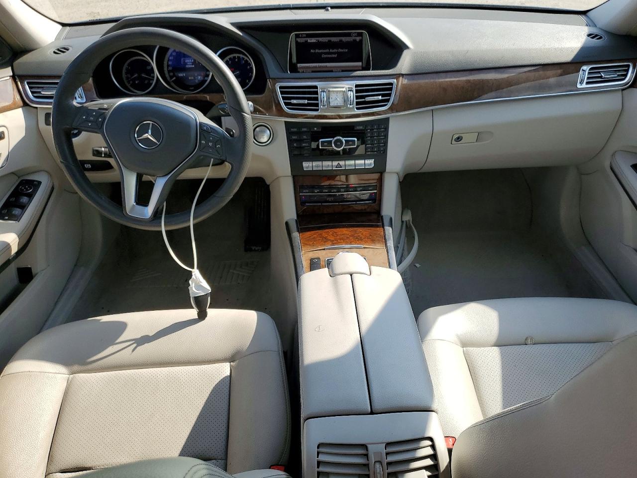 2014 Mercedes-benz E 350 Silver vin: WDDHF5KBXEA888826