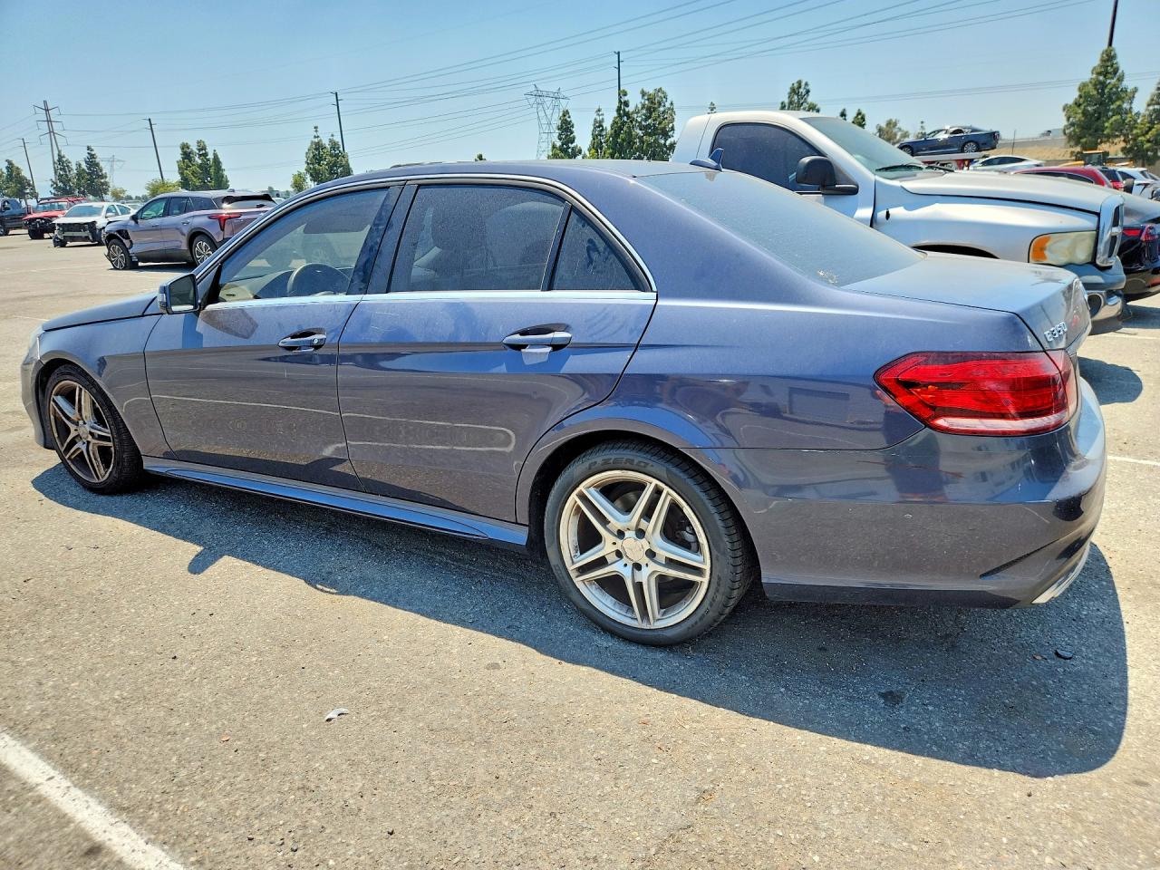 2014 Mercedes-benz E 350 Blue vin: WDDHF5KBXEA895307