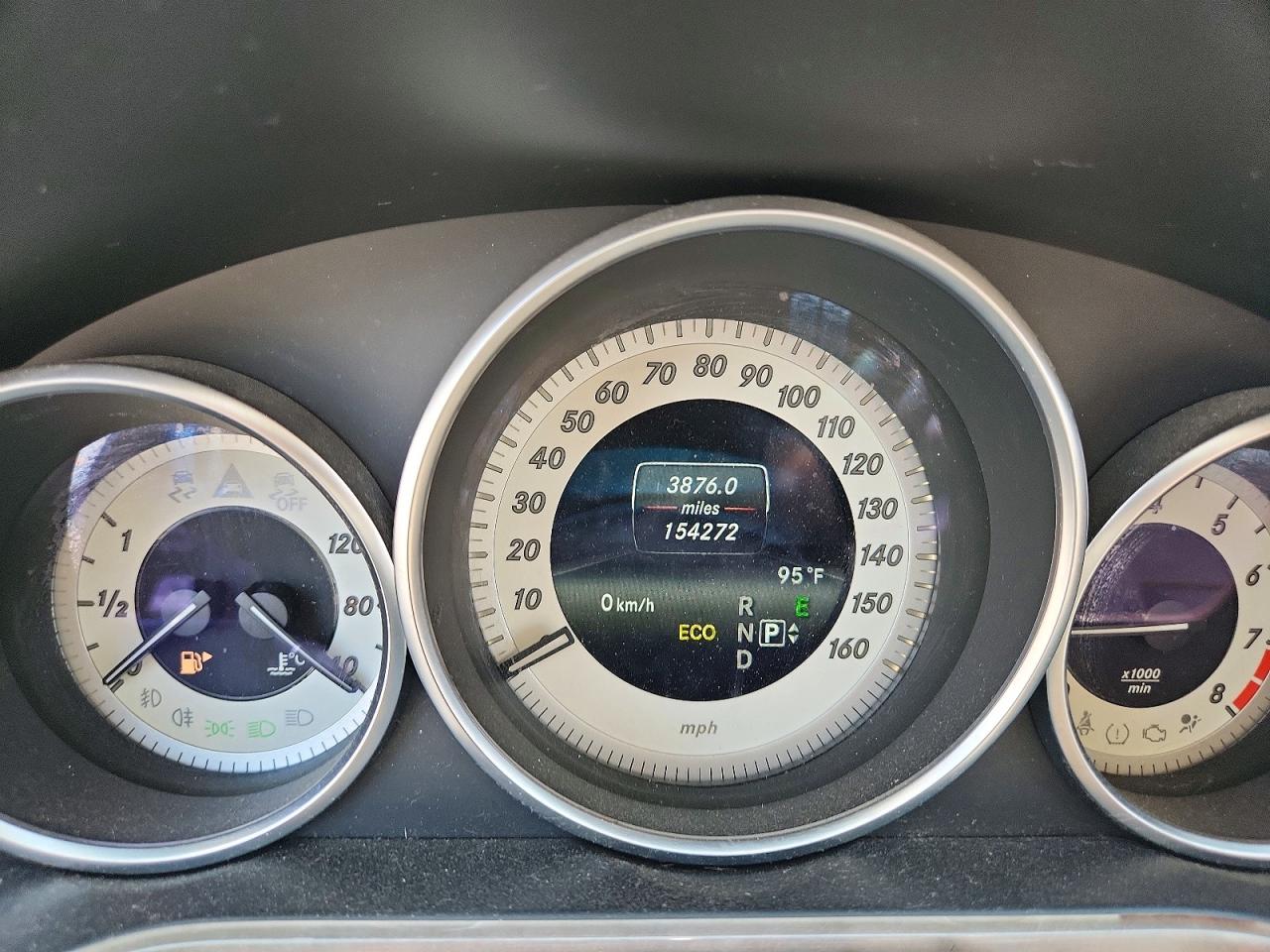 2014 Mercedes-benz E 350 Blue vin: WDDHF5KBXEA895307