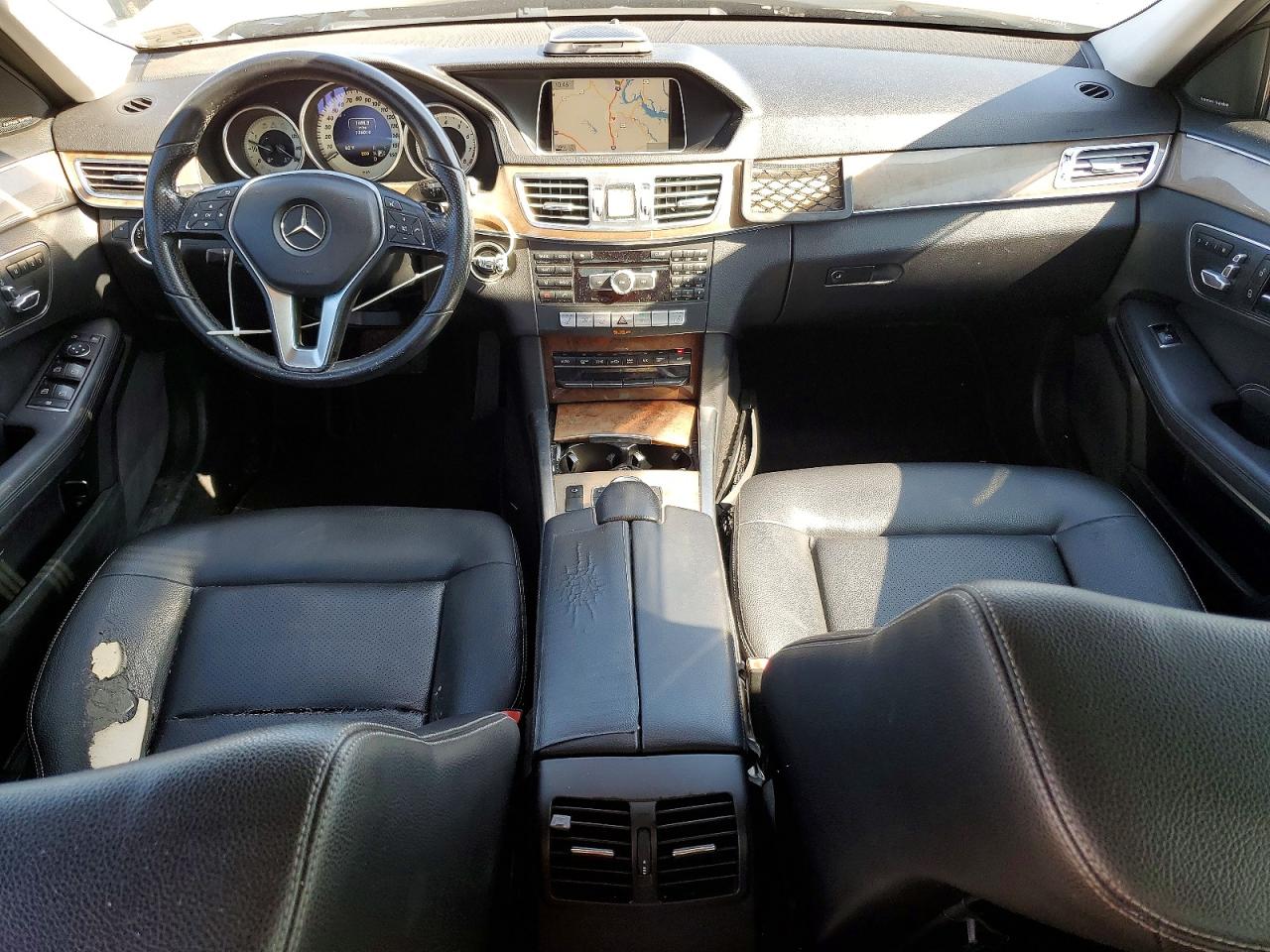 2014 Mercedes-benz E 350 White vin: WDDHF5KBXEA919363