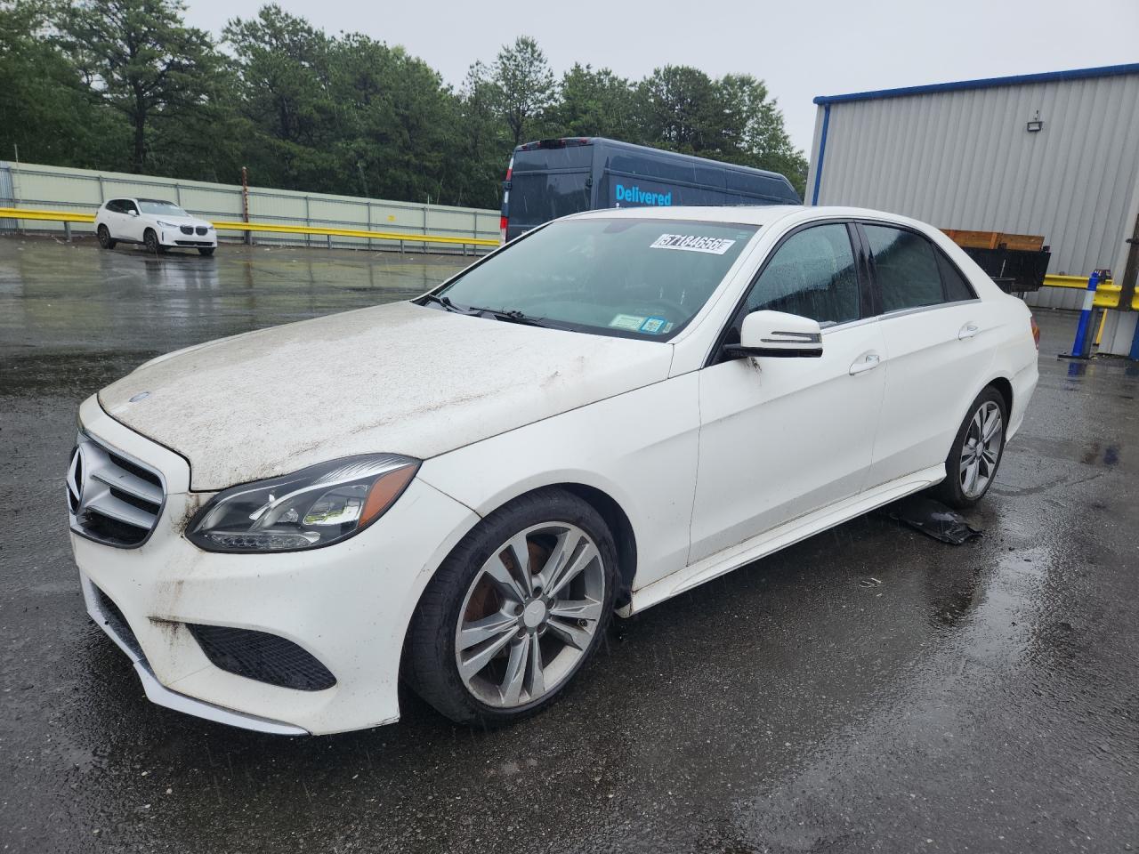 2014 Mercedes-benz E 350 White vin: WDDHF5KBXEA977554 Damage: Front Bumper/Cover, Scraped, 7 To 8 Inches