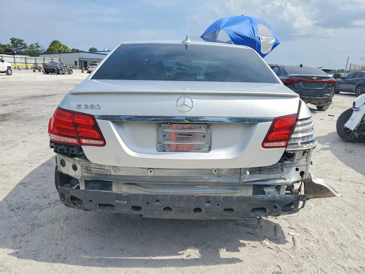 2014 Mercedes-benz E 350 Серебряный vin: WDDHF5KBXEB012879