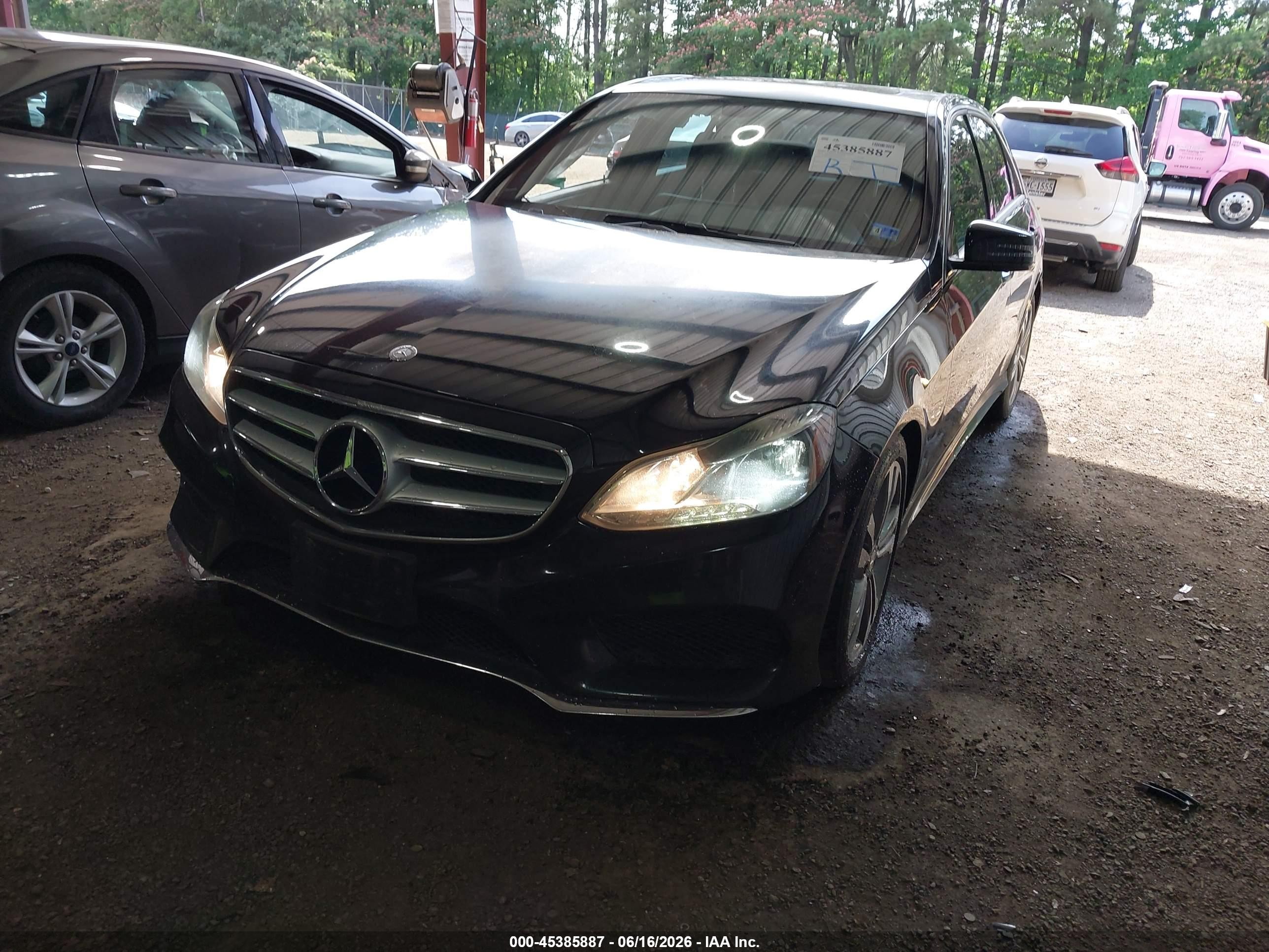 2014 Mercedes-benz E 350 Черный vin: WDDHF5KBXEB049527