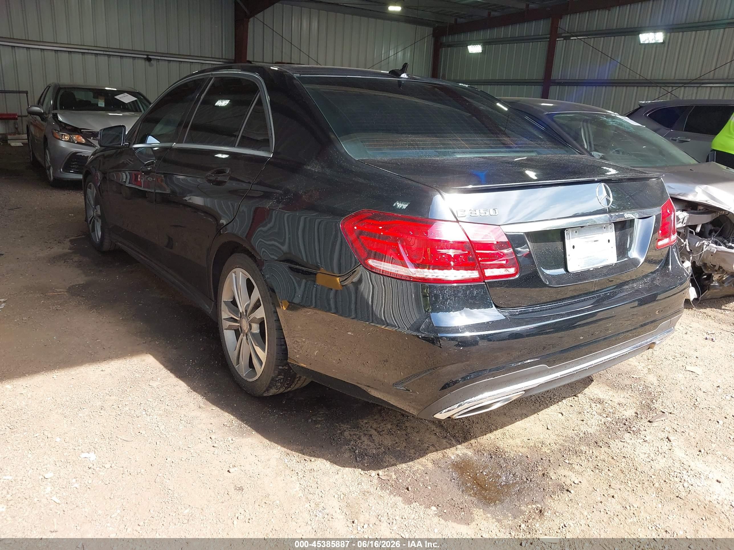 2014 Mercedes-benz E 350 Черный vin: WDDHF5KBXEB049527