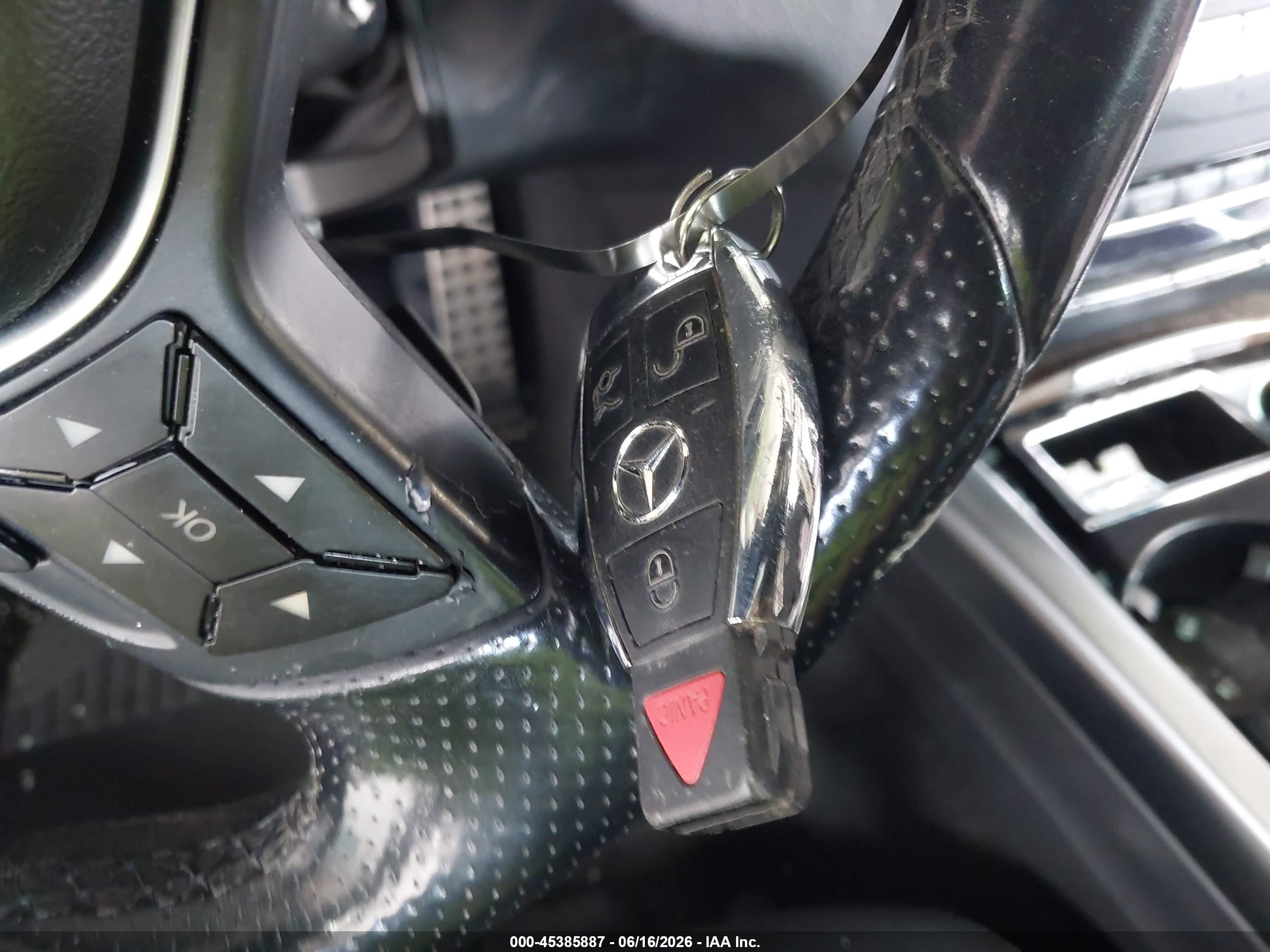 2014 Mercedes-benz E 350 Черный vin: WDDHF5KBXEB049527