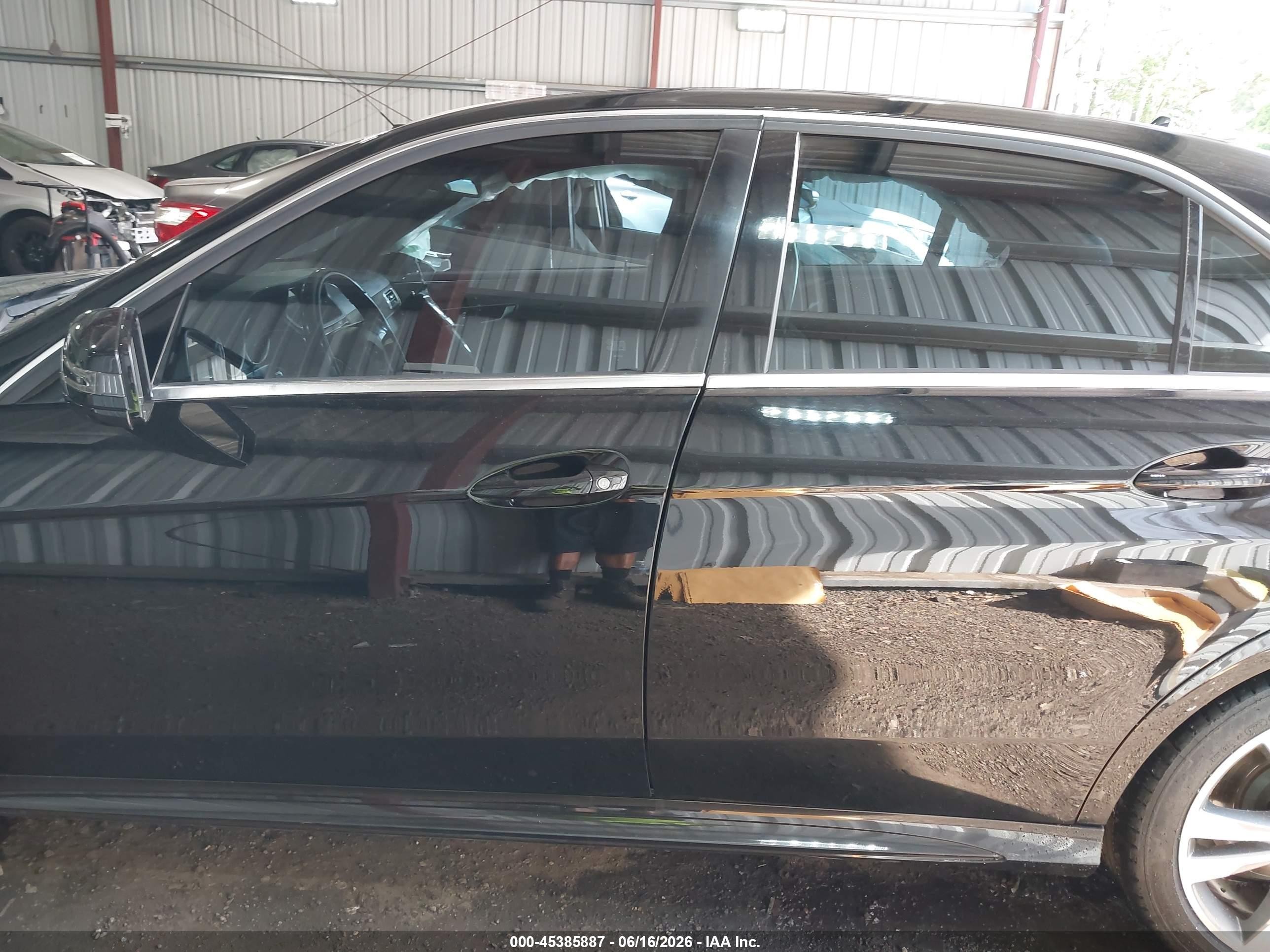 2014 Mercedes-benz E 350 Черный vin: WDDHF5KBXEB049527