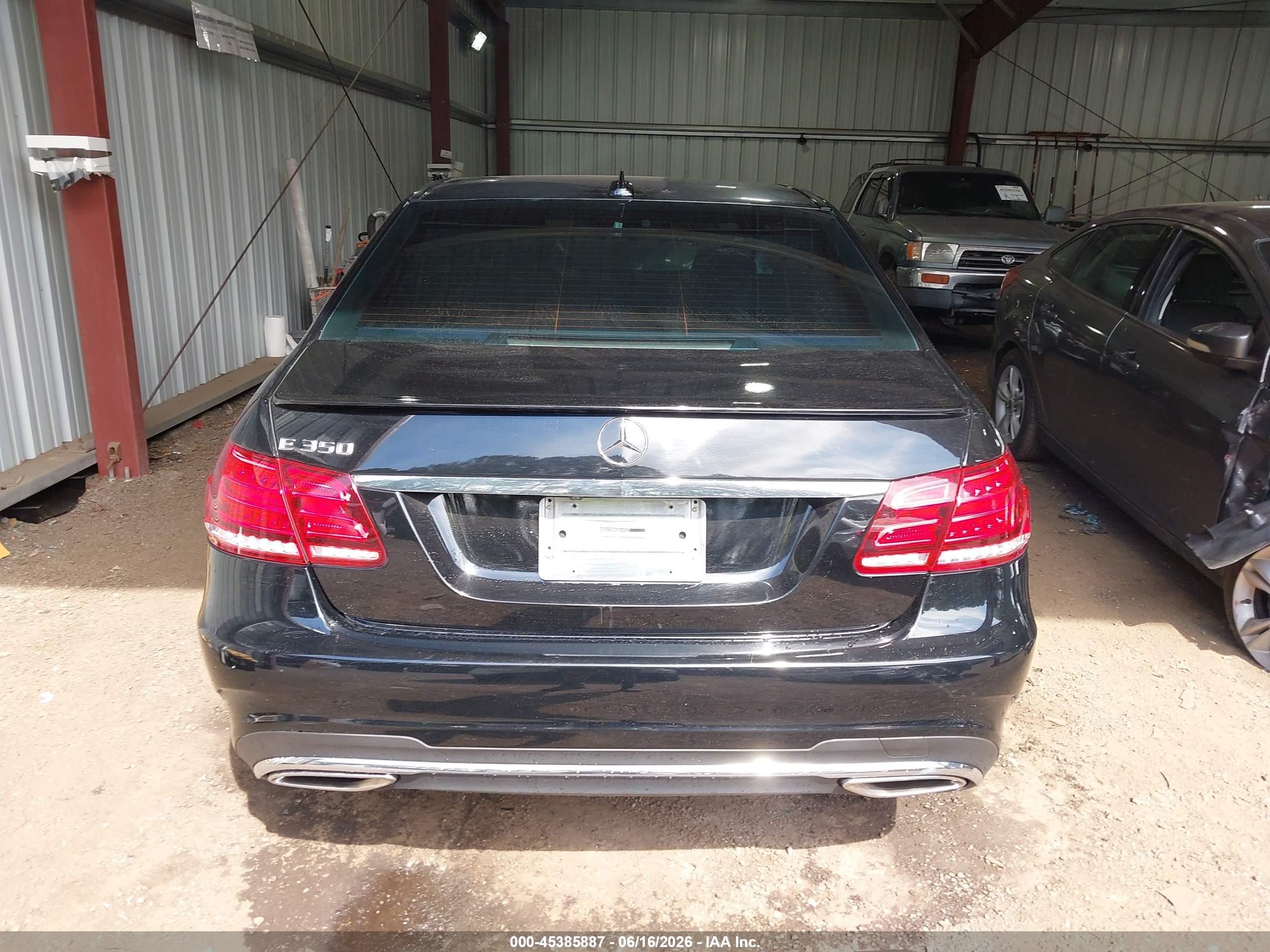2014 Mercedes-benz E 350 Черный vin: WDDHF5KBXEB049527