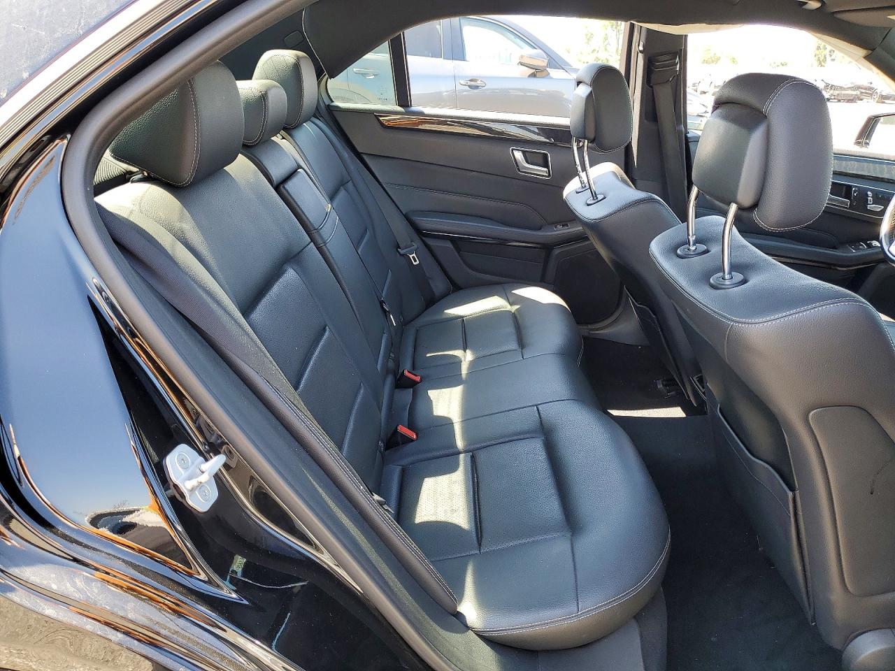 2014 Mercedes-benz E 350 Black vin: WDDHF5KBXEB070782