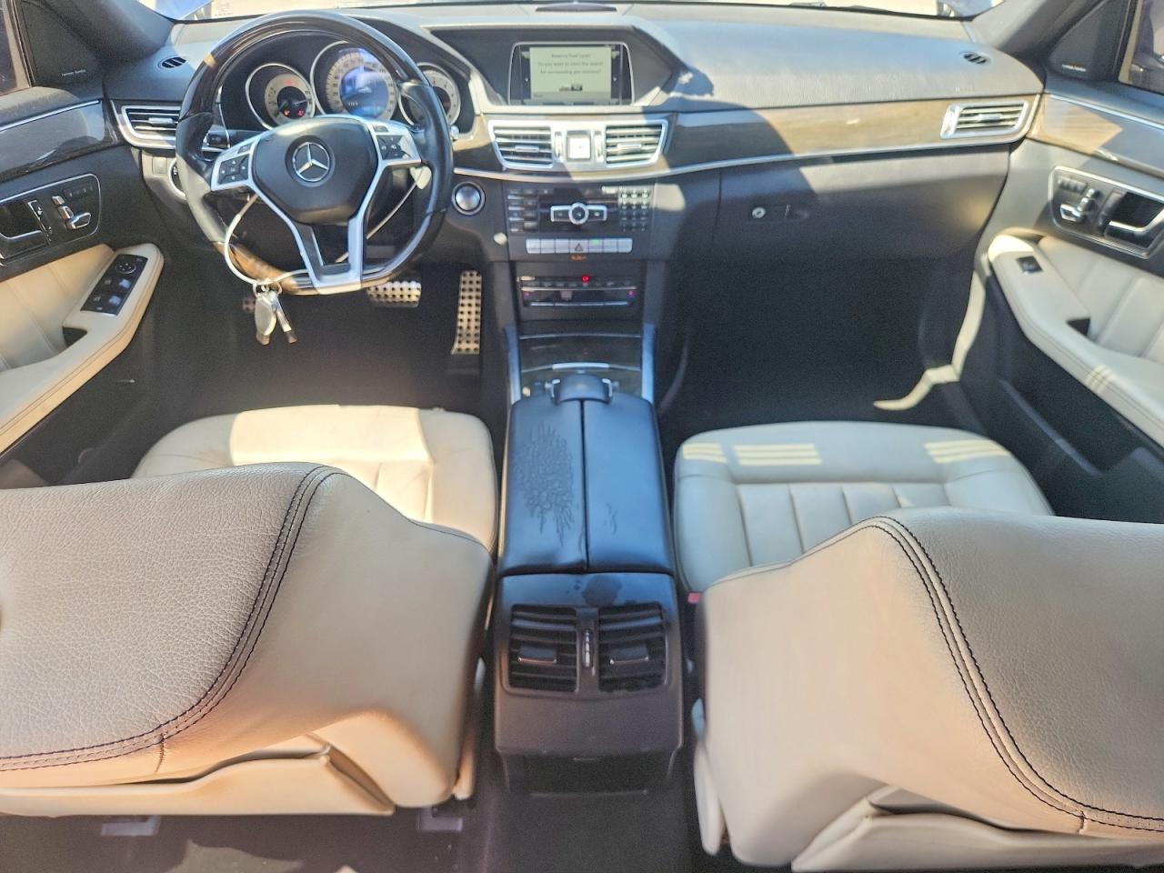 2014 Mercedes-benz E 350 Blue vin: WDDHF5KBXEB073682