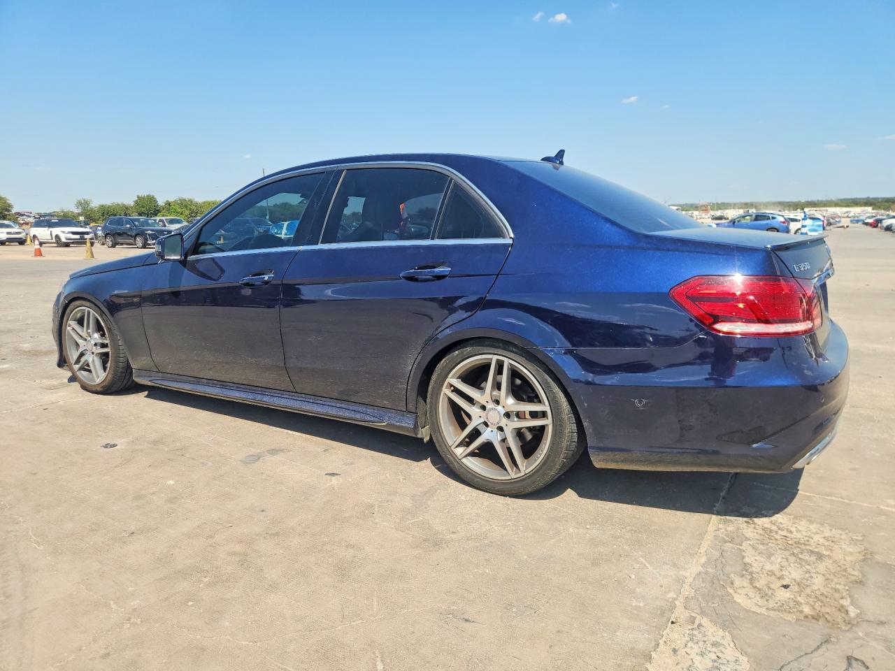 2014 Mercedes-benz E 350 Blue vin: WDDHF5KBXEB073682