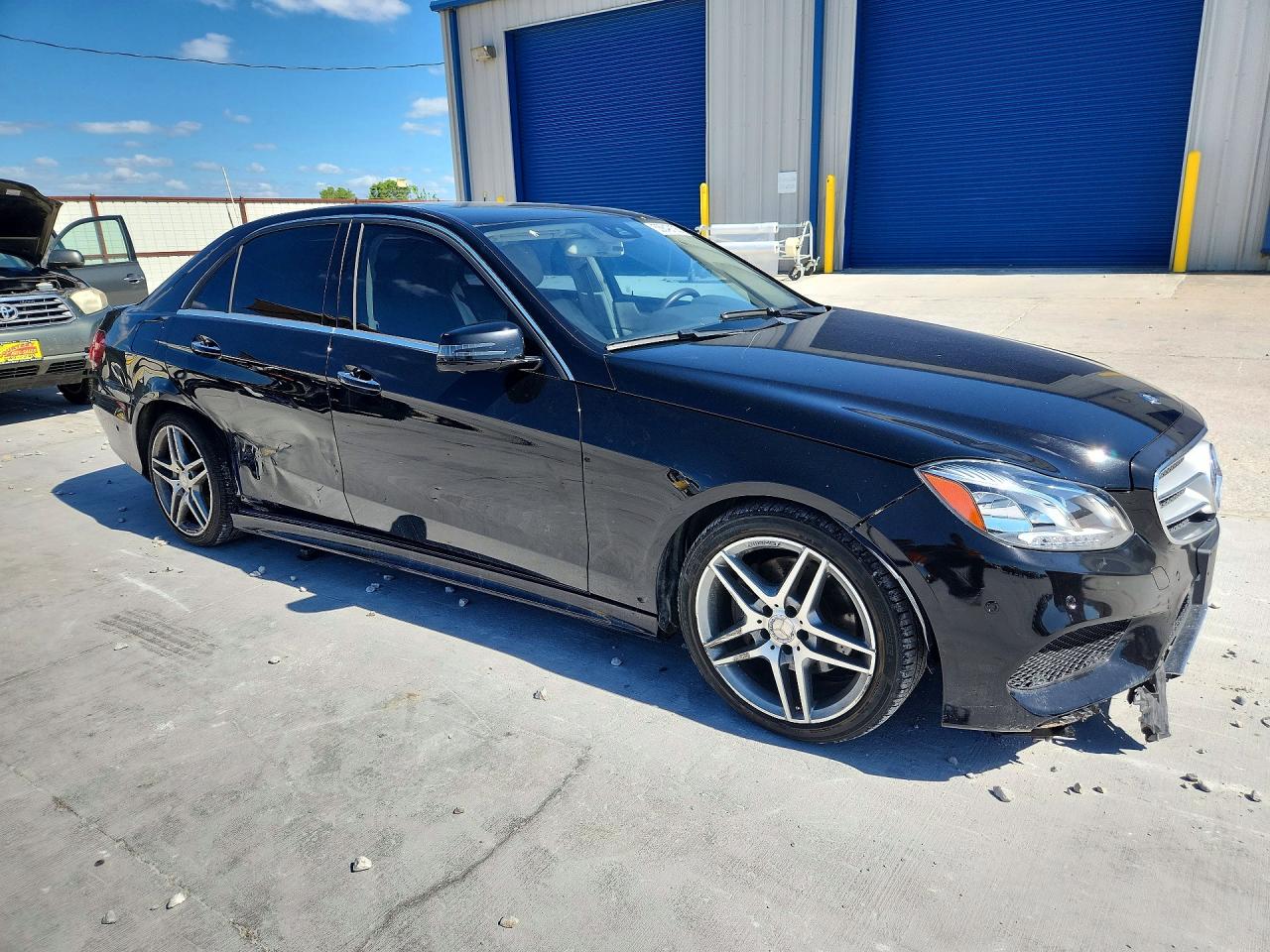 2015 Mercedes-benz E 350 Черный vin: WDDHF5KBXFB098809