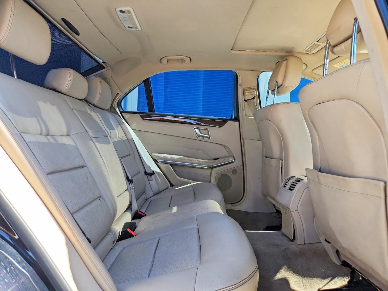 2015 Mercedes-benz E 350 Черный vin: WDDHF5KBXFB098809