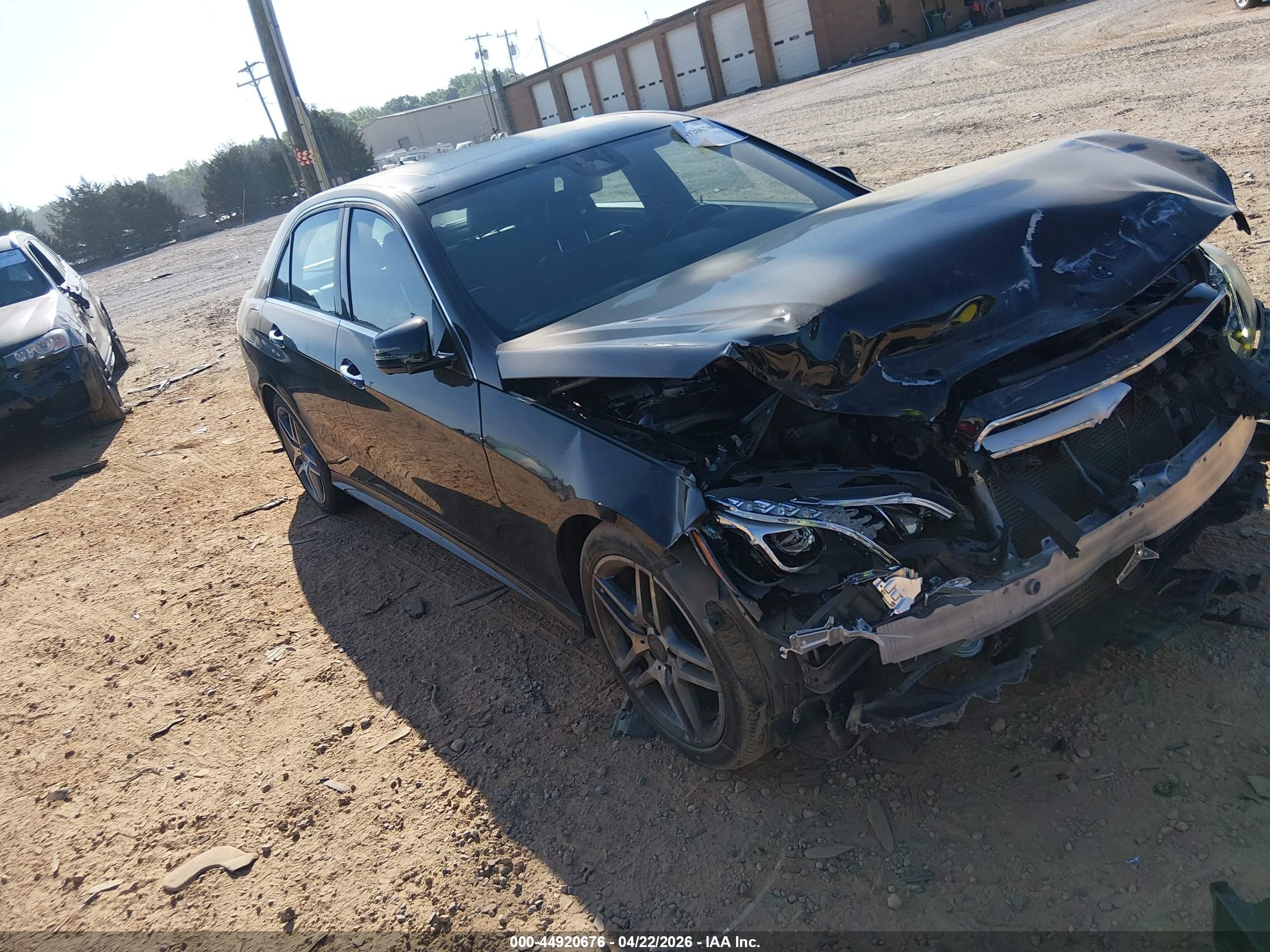 2015 Mercedes-benz E 400   Черный vin: WDDHF6FB4FB145364