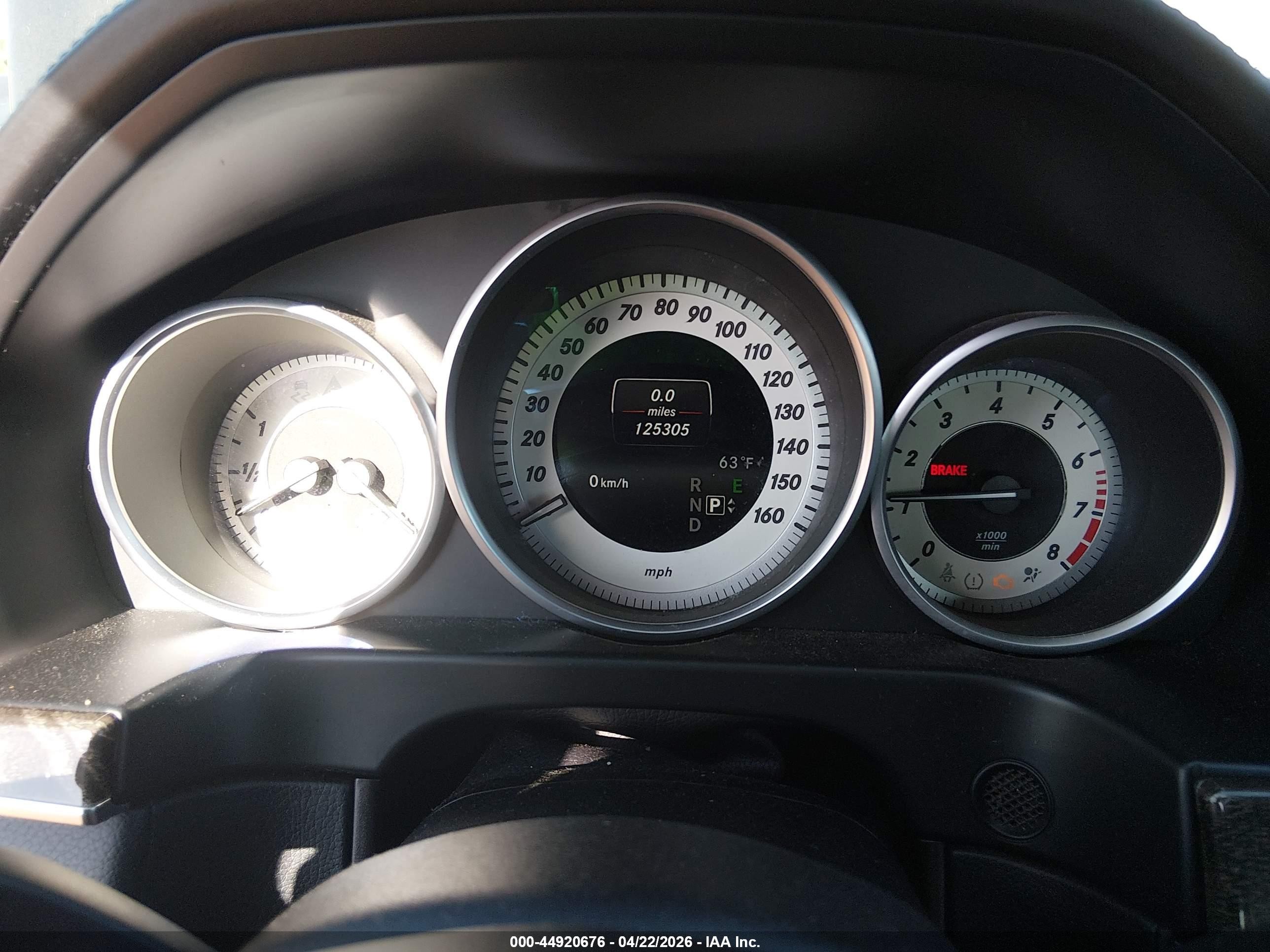 2015 Mercedes-benz E 400   Black vin: WDDHF6FB4FB145364
