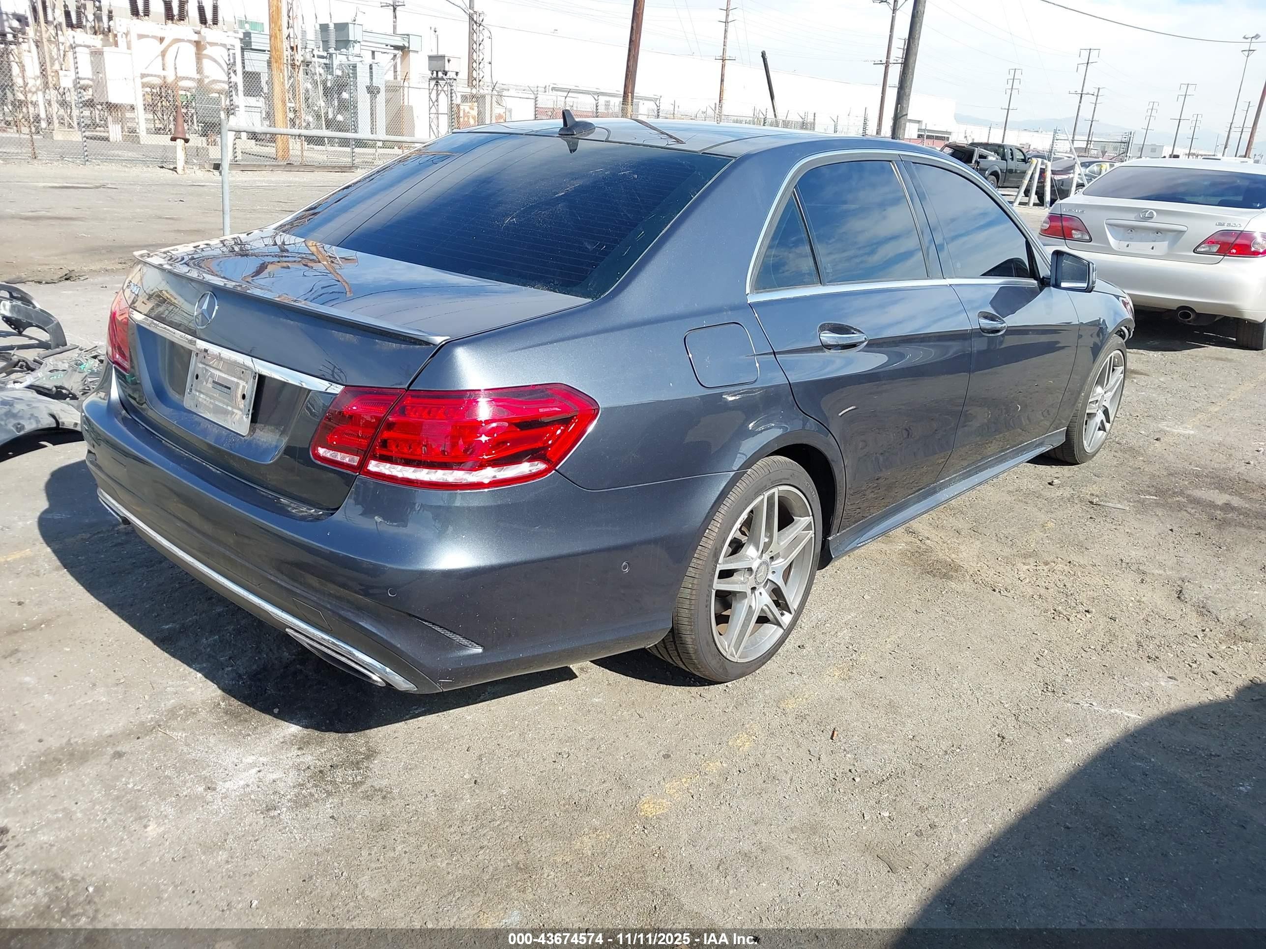 2015 Mercedes-benz E 400   Dark Blue vin: WDDHF6FB8FB162782