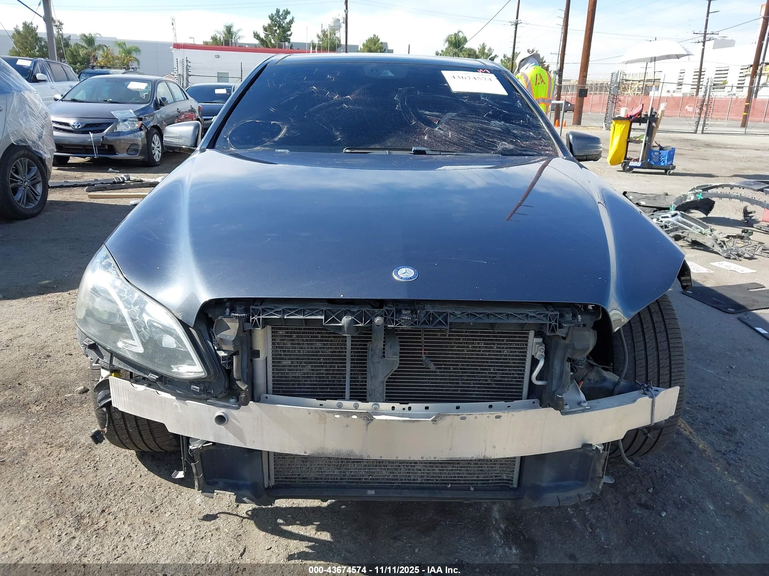 2015 Mercedes-benz E 400   Dark Blue vin: WDDHF6FB8FB162782
