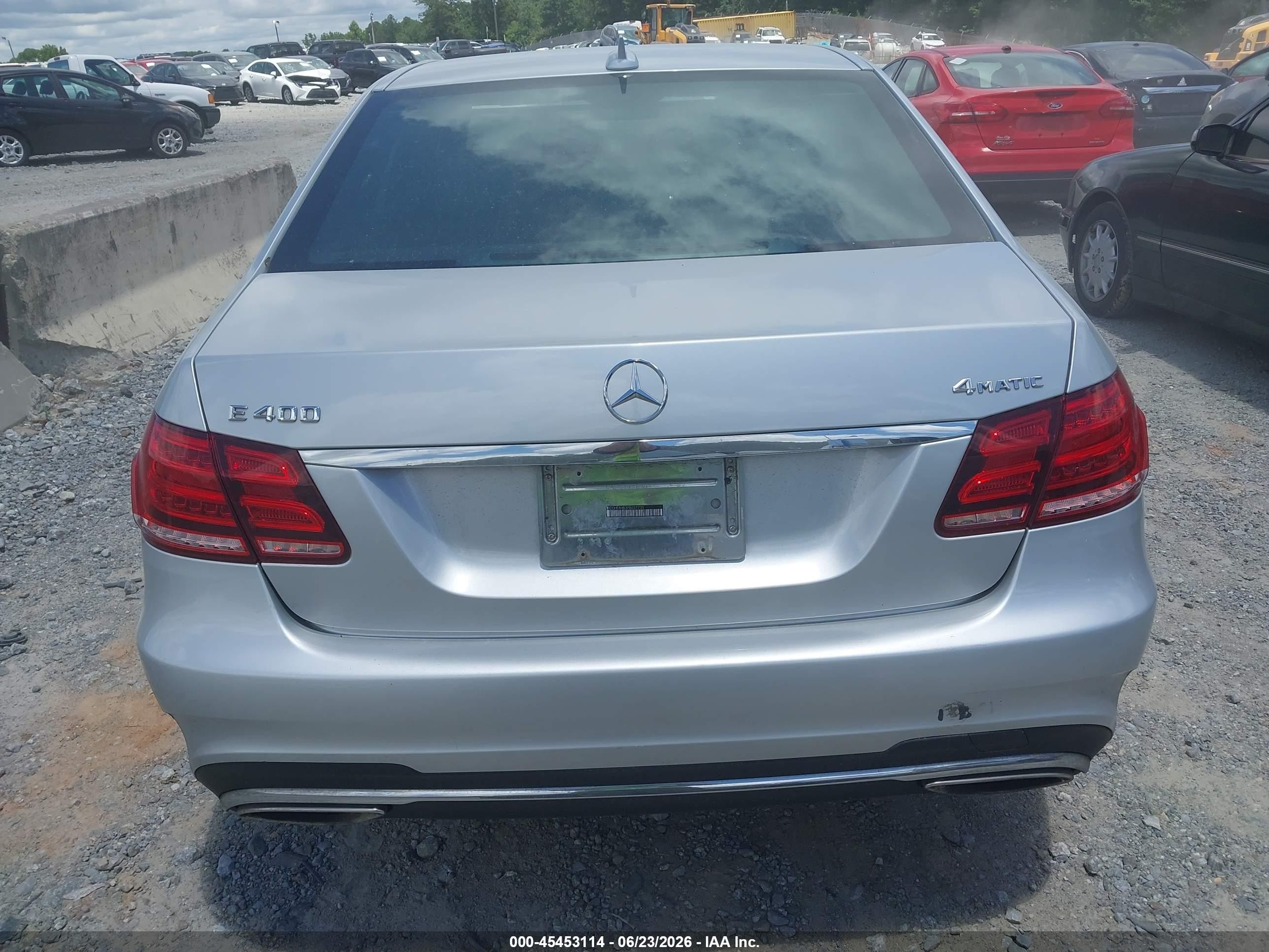 2015 Mercedes-benz E 400 4matic Silver vin: WDDHF6HB3FB037735