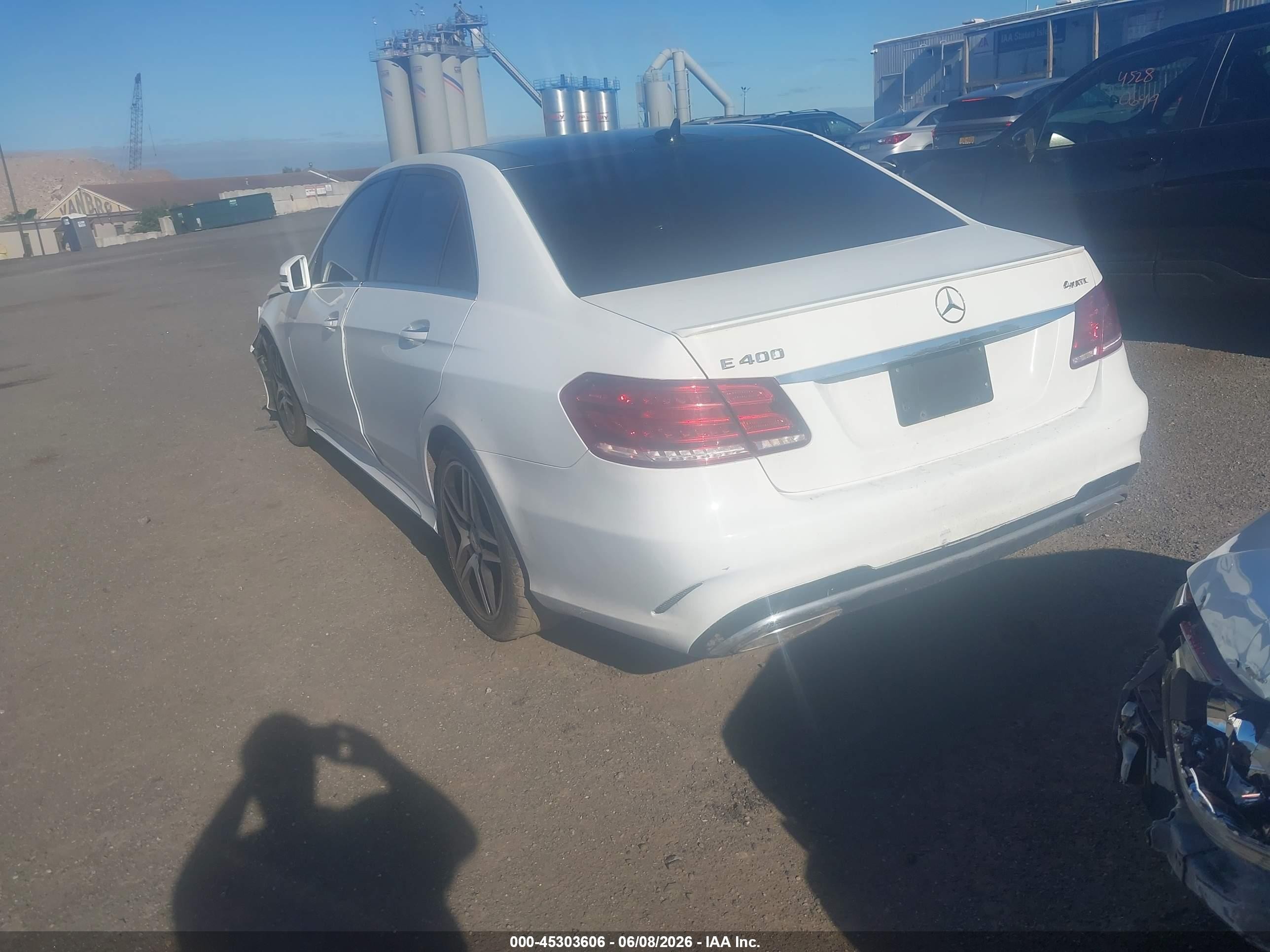 2015 Mercedes-benz E 400 4matic Белый vin: WDDHF6HB6FB158341