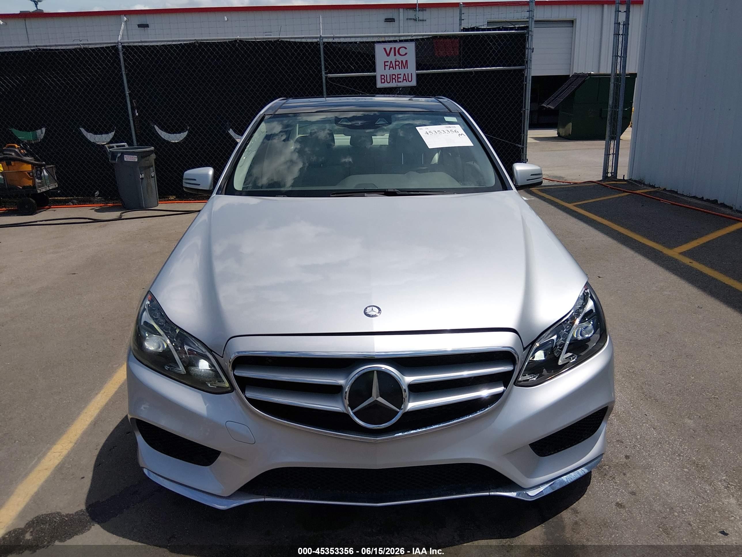 2015 Mercedes-benz E 400 4matic Silver vin: WDDHF6HBXFB156558