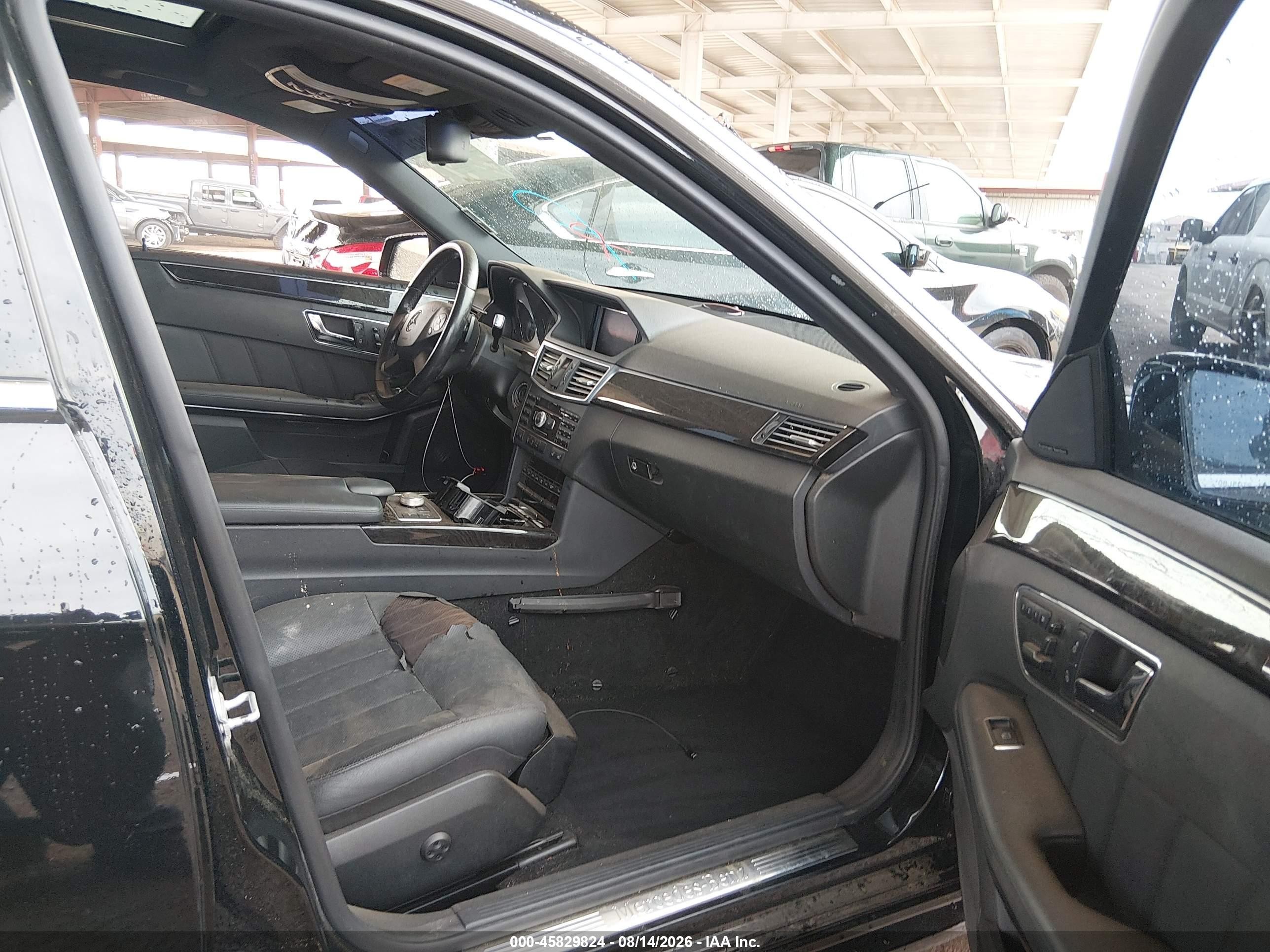 2011 Mercedes-benz E 550   Black vin: WDDHF7CB0BA421209