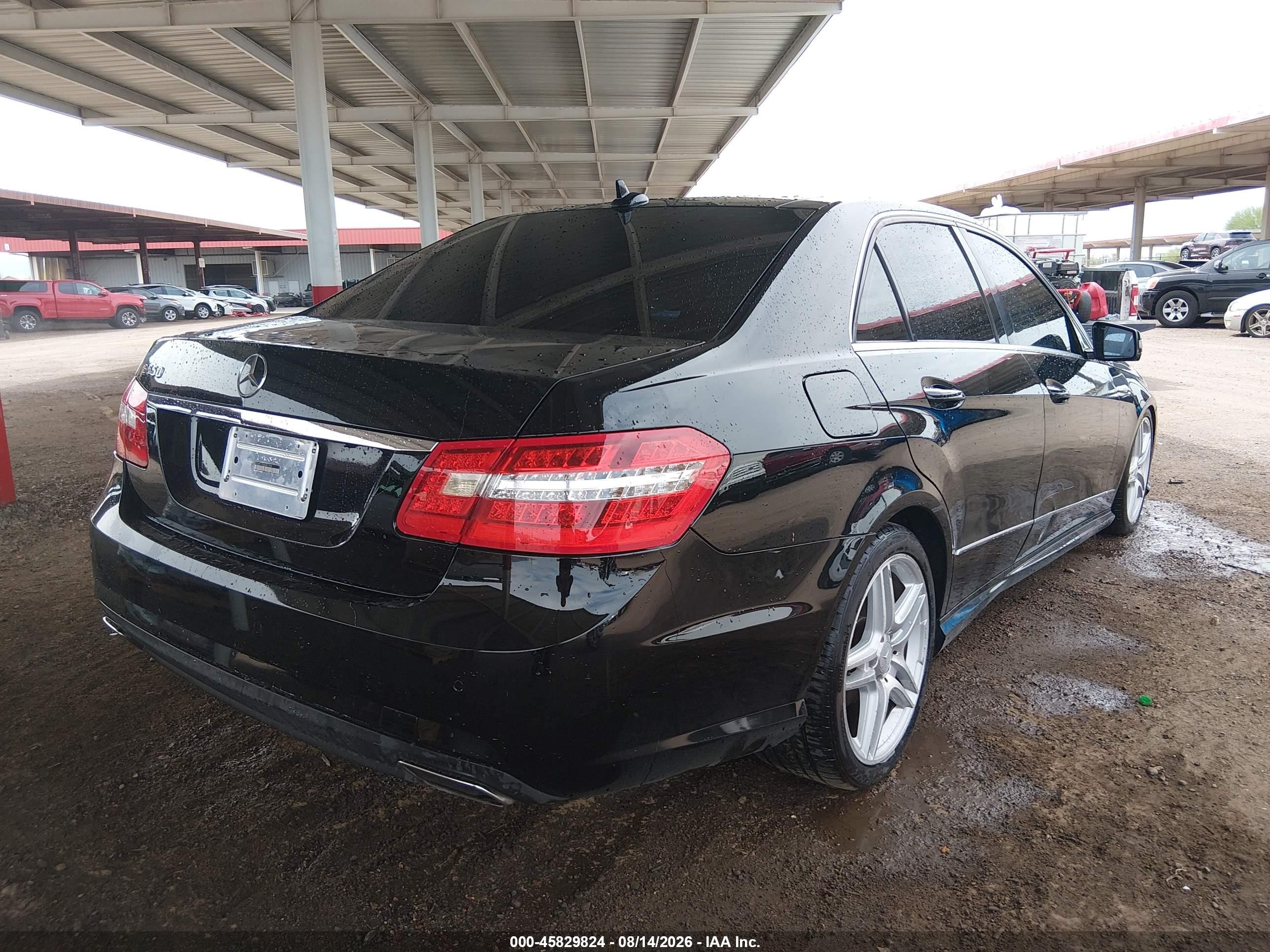 2011 Mercedes-benz E 550   Black vin: WDDHF7CB0BA421209