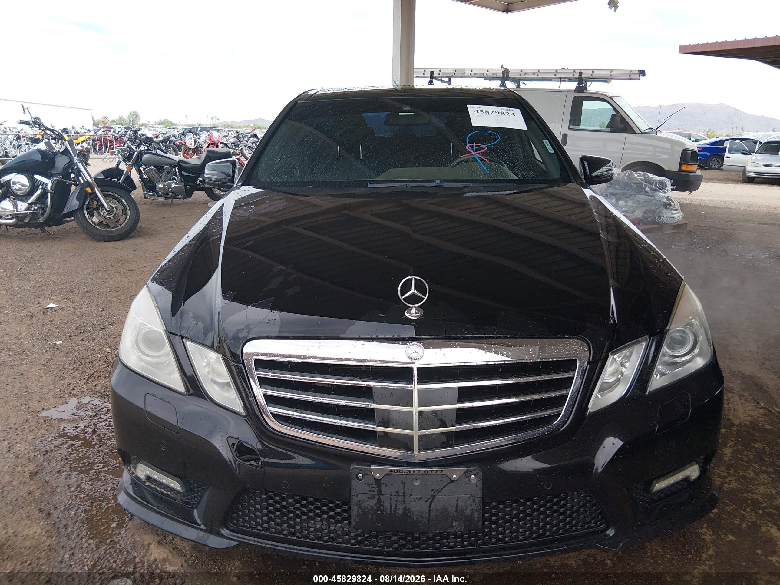 2011 Mercedes-benz E 550   Black vin: WDDHF7CB0BA421209