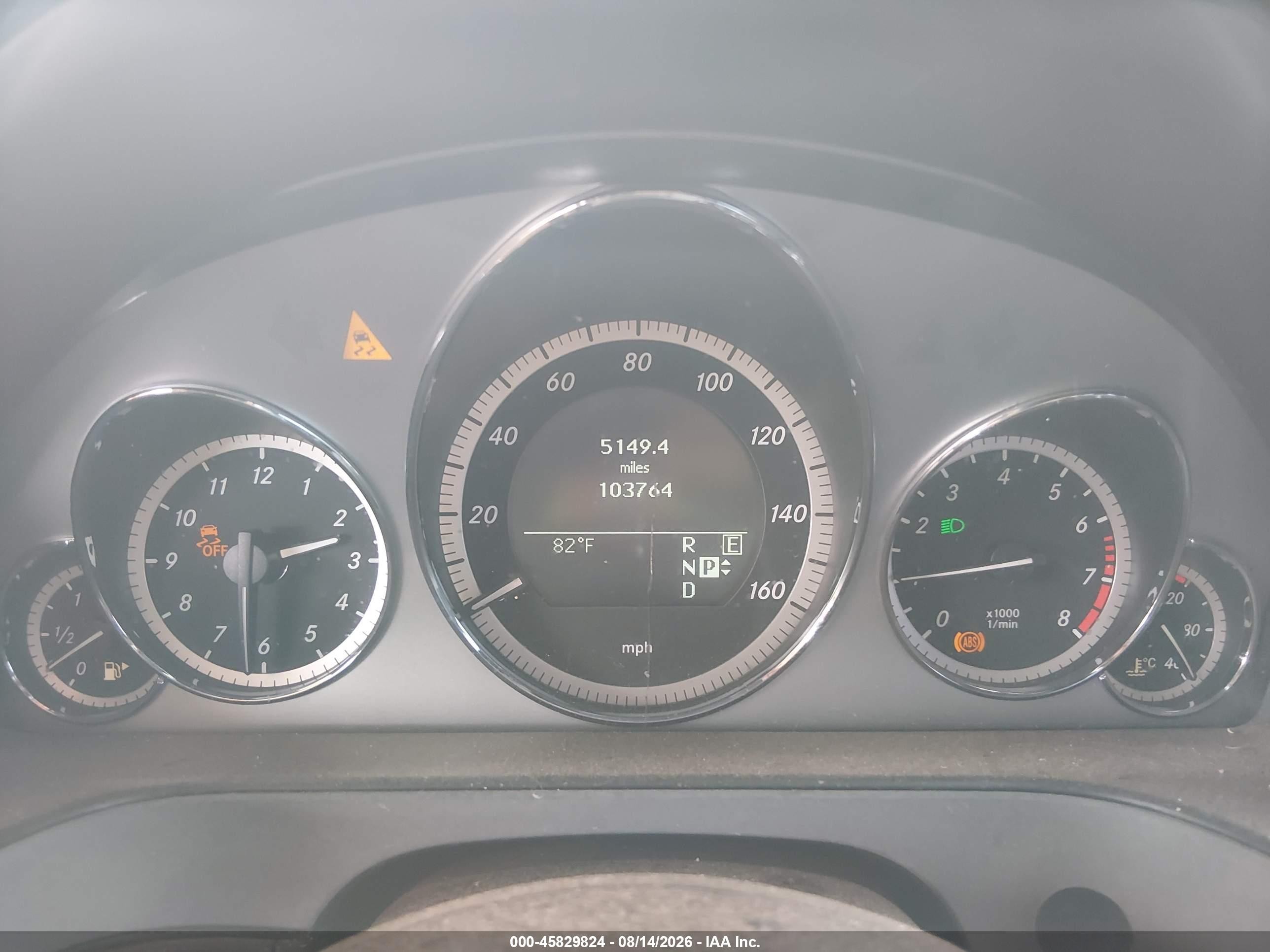 2011 Mercedes-benz E 550   Black vin: WDDHF7CB0BA421209