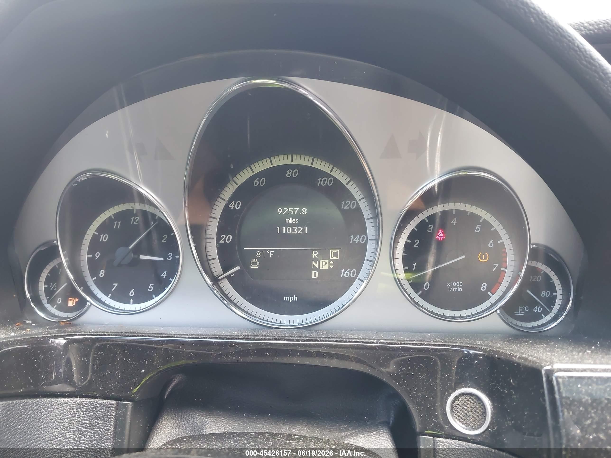 2010 Mercedes-benz E 550   Black vin: WDDHF7CB2AA120536