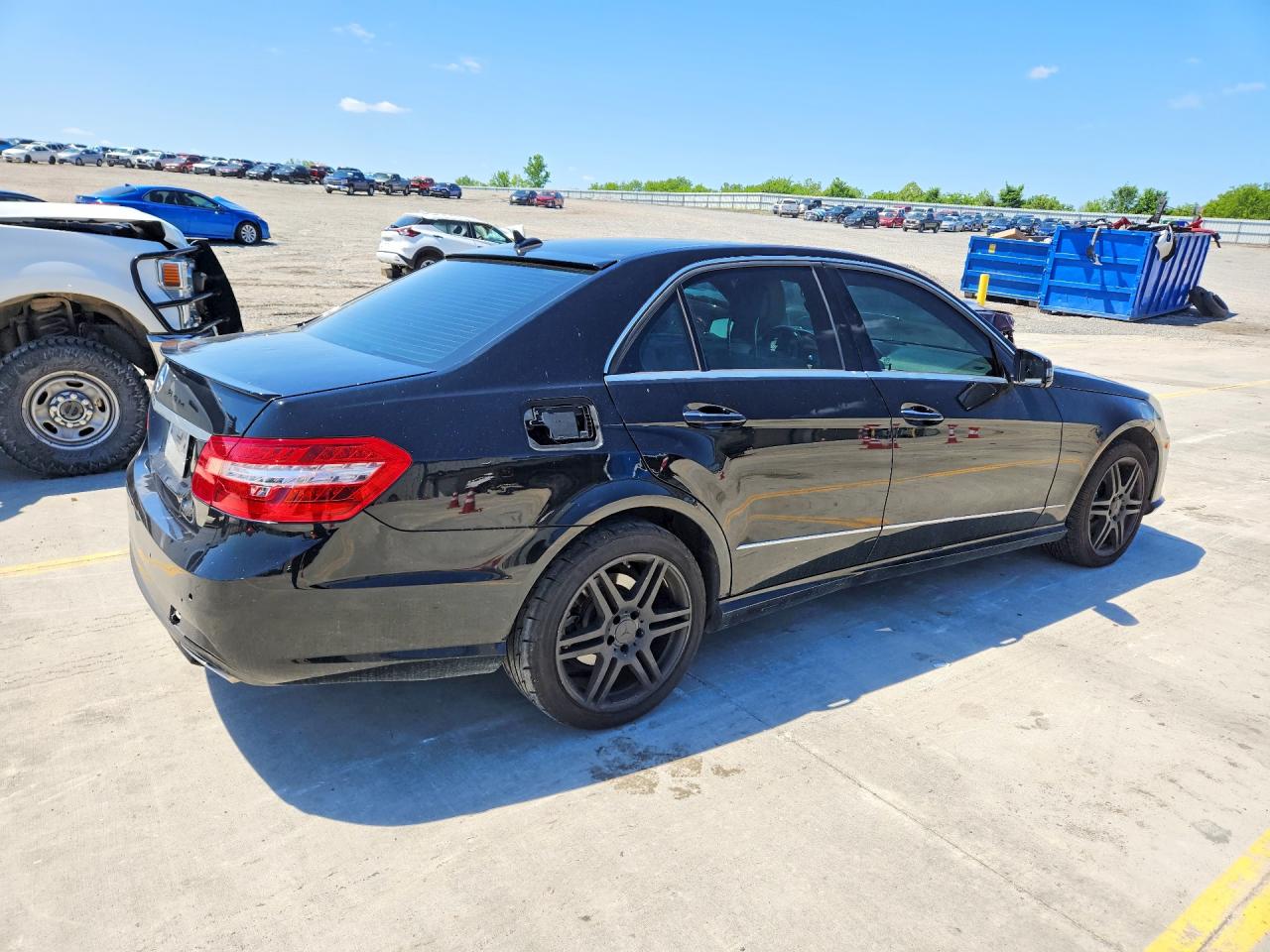 2010 Mercedes-benz E 550 Black vin: WDDHF7CB3AA043269