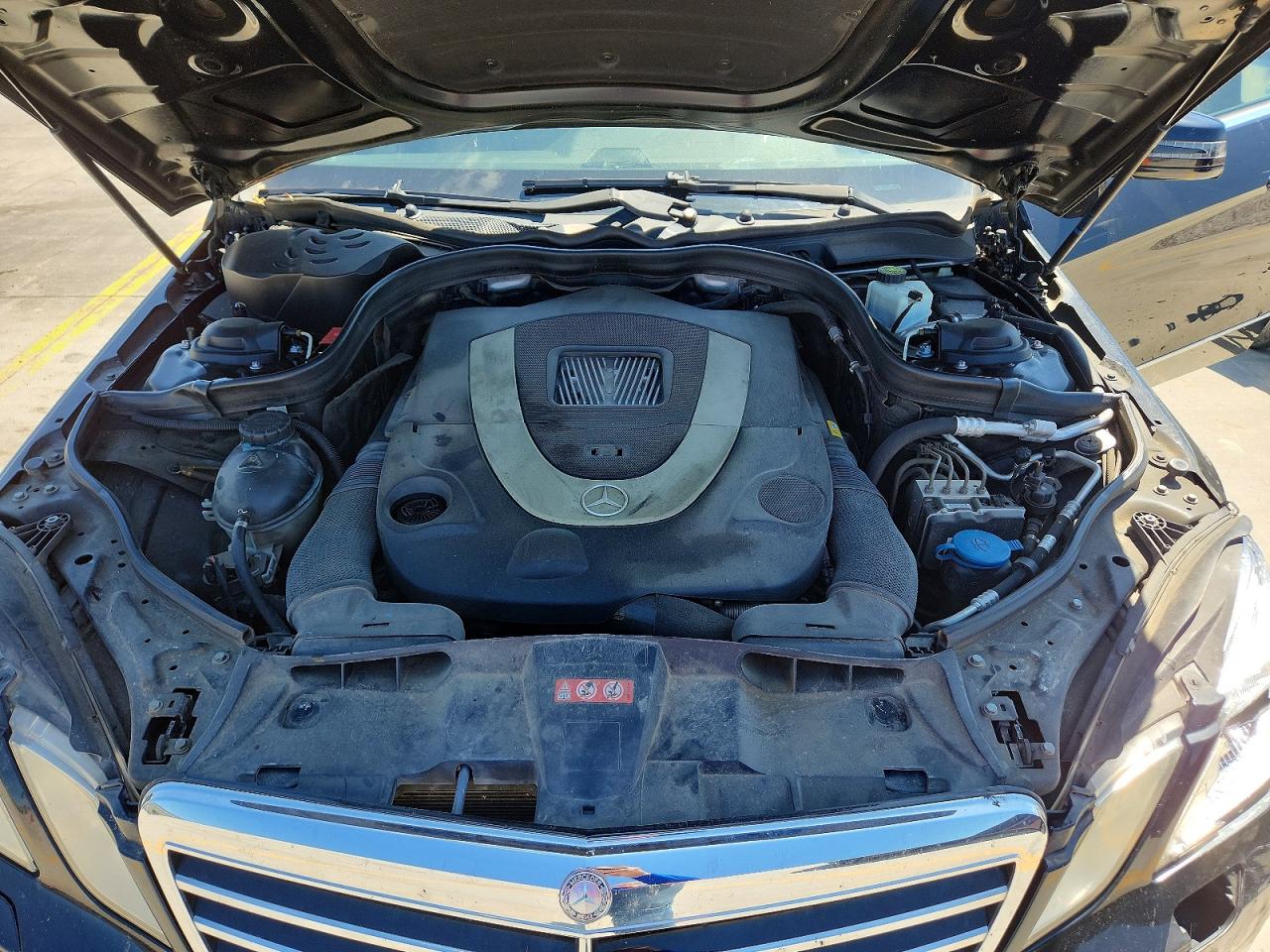 2010 Mercedes-benz E 550 Black vin: WDDHF7CB3AA043269