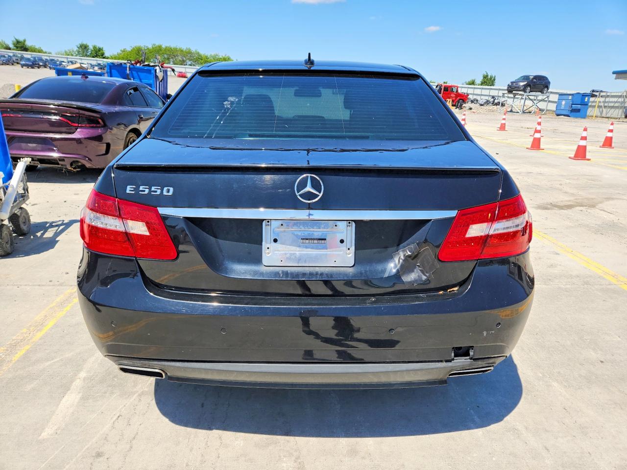 2010 Mercedes-benz E 550 Black vin: WDDHF7CB3AA043269