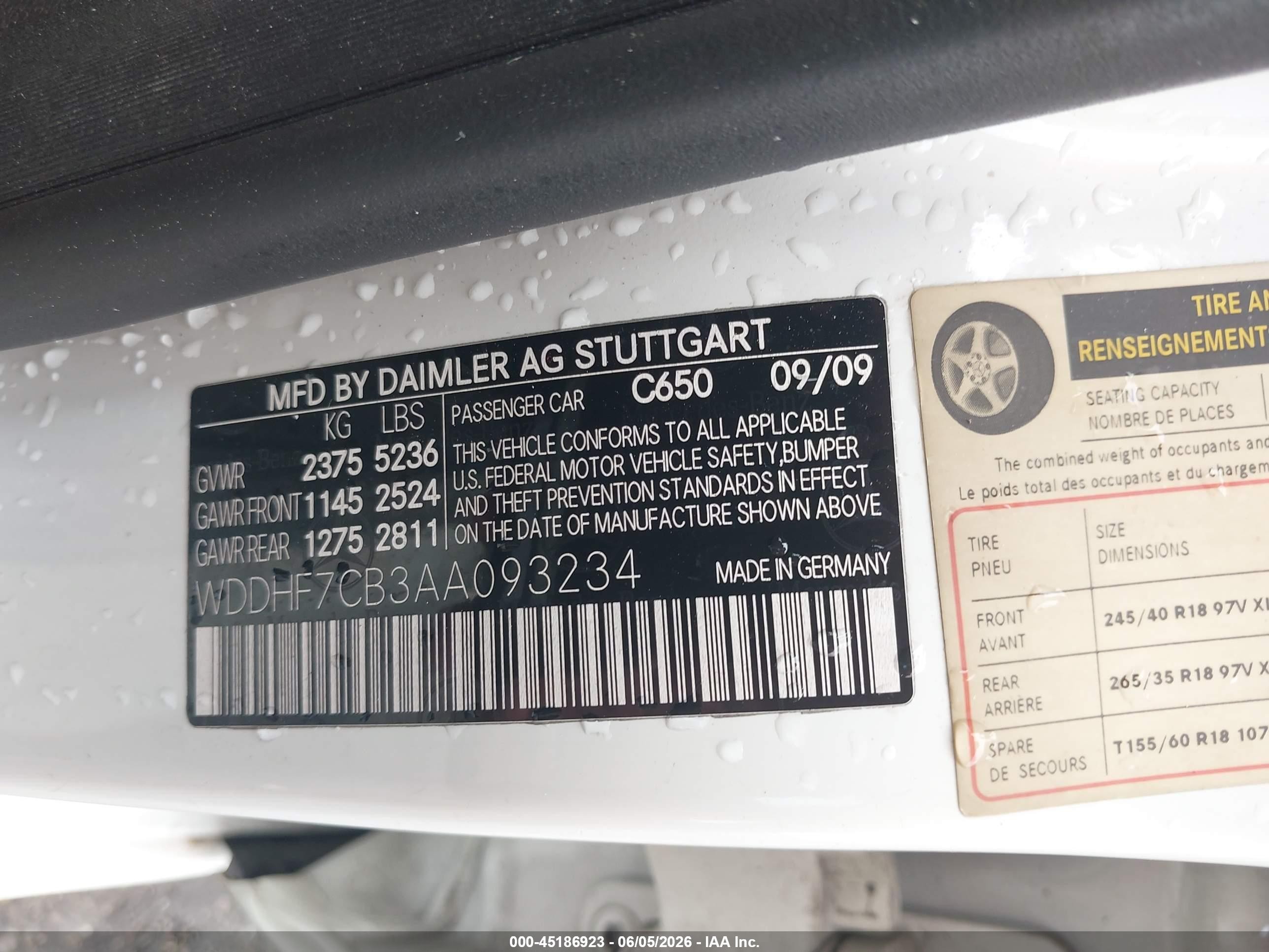 2010 Mercedes-benz E 550   White vin: WDDHF7CB3AA093234