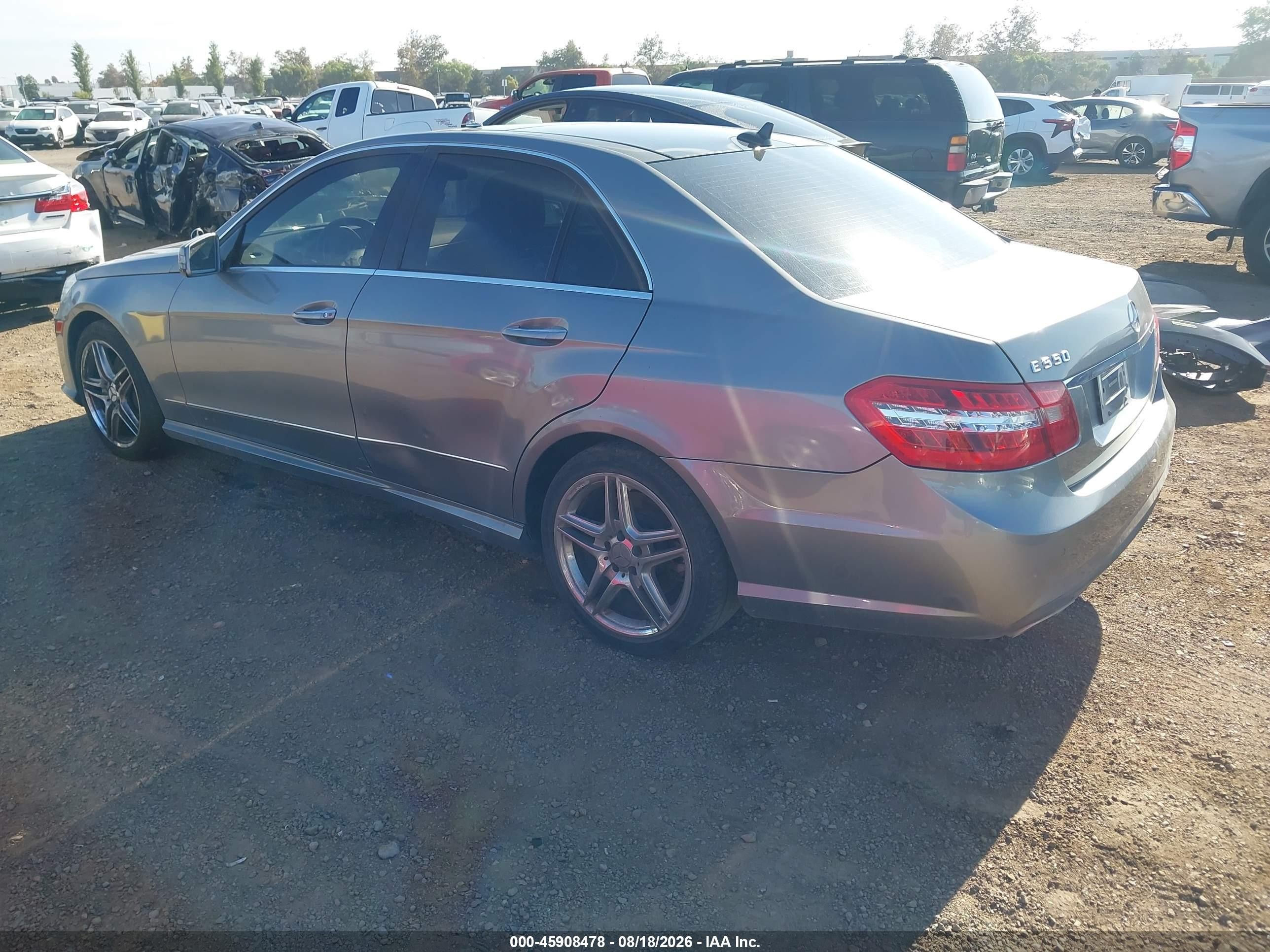 2011 Mercedes-benz E 550   Silver vin: WDDHF7CB3BA314767