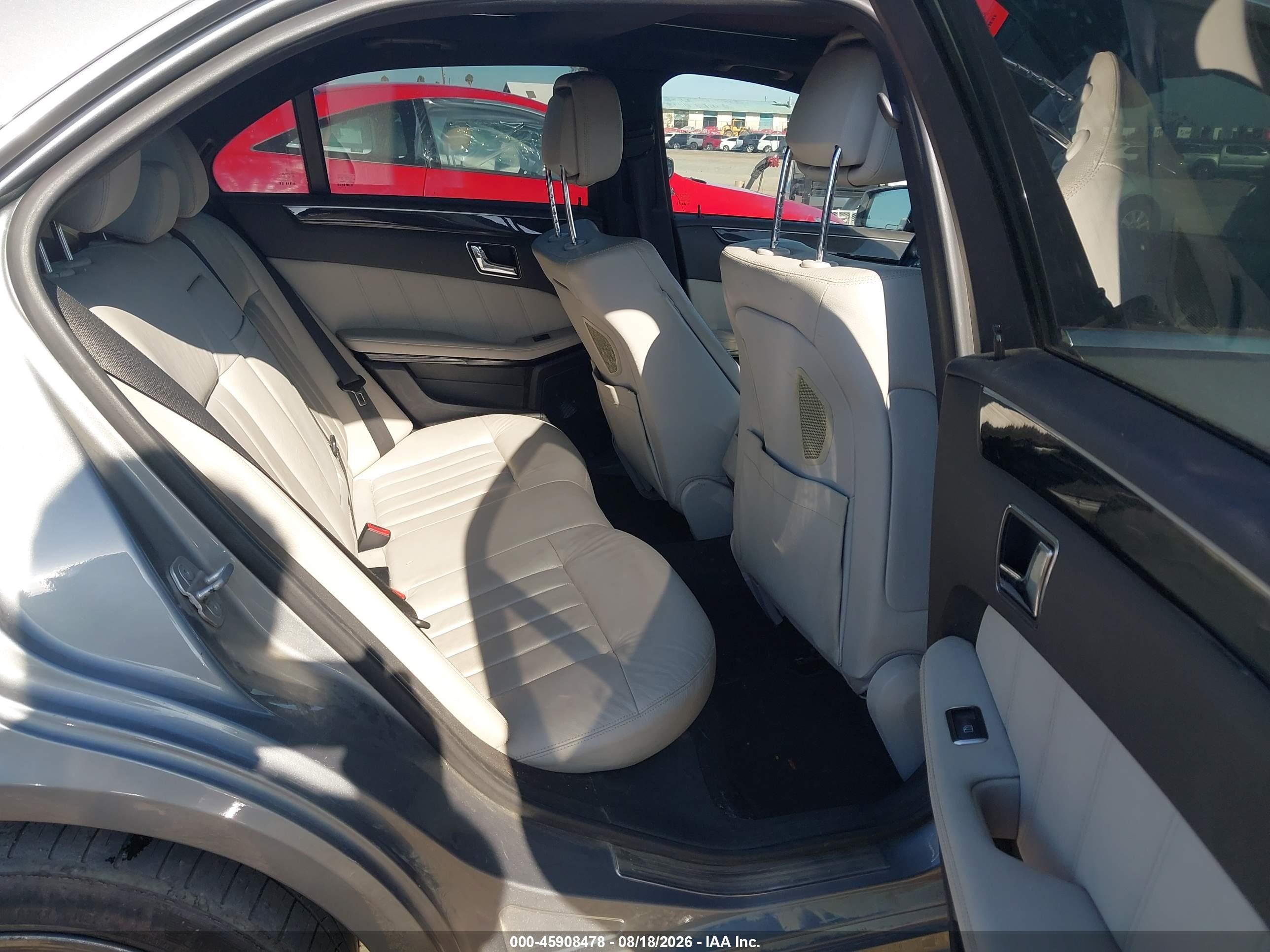 2011 Mercedes-benz E 550   Silver vin: WDDHF7CB3BA314767