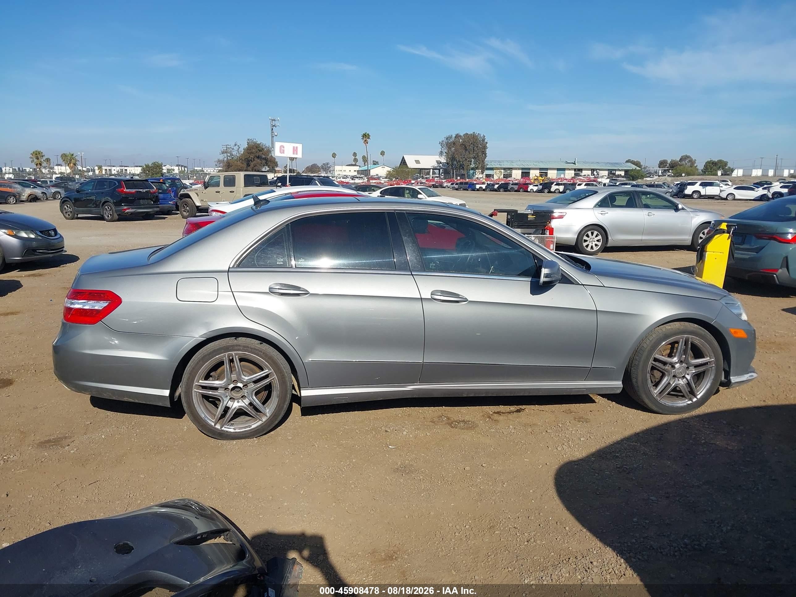 2011 Mercedes-benz E 550   Silver vin: WDDHF7CB3BA314767