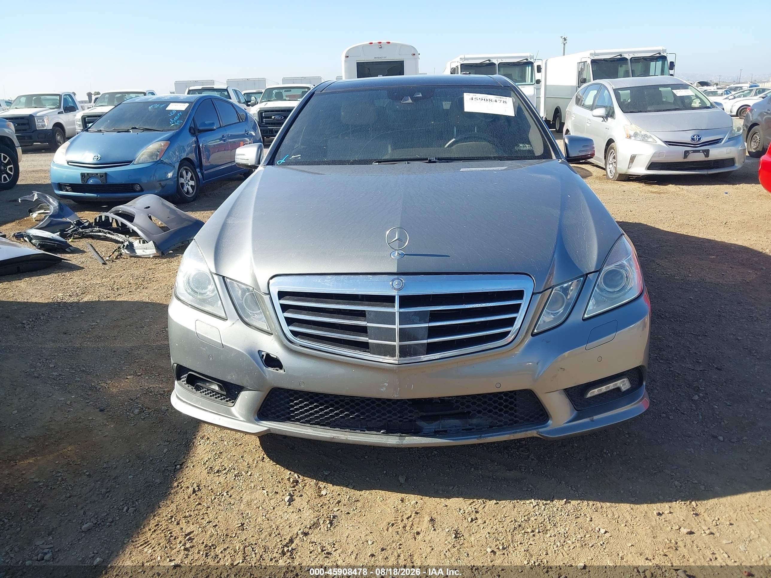 2011 Mercedes-benz E 550   Silver vin: WDDHF7CB3BA314767