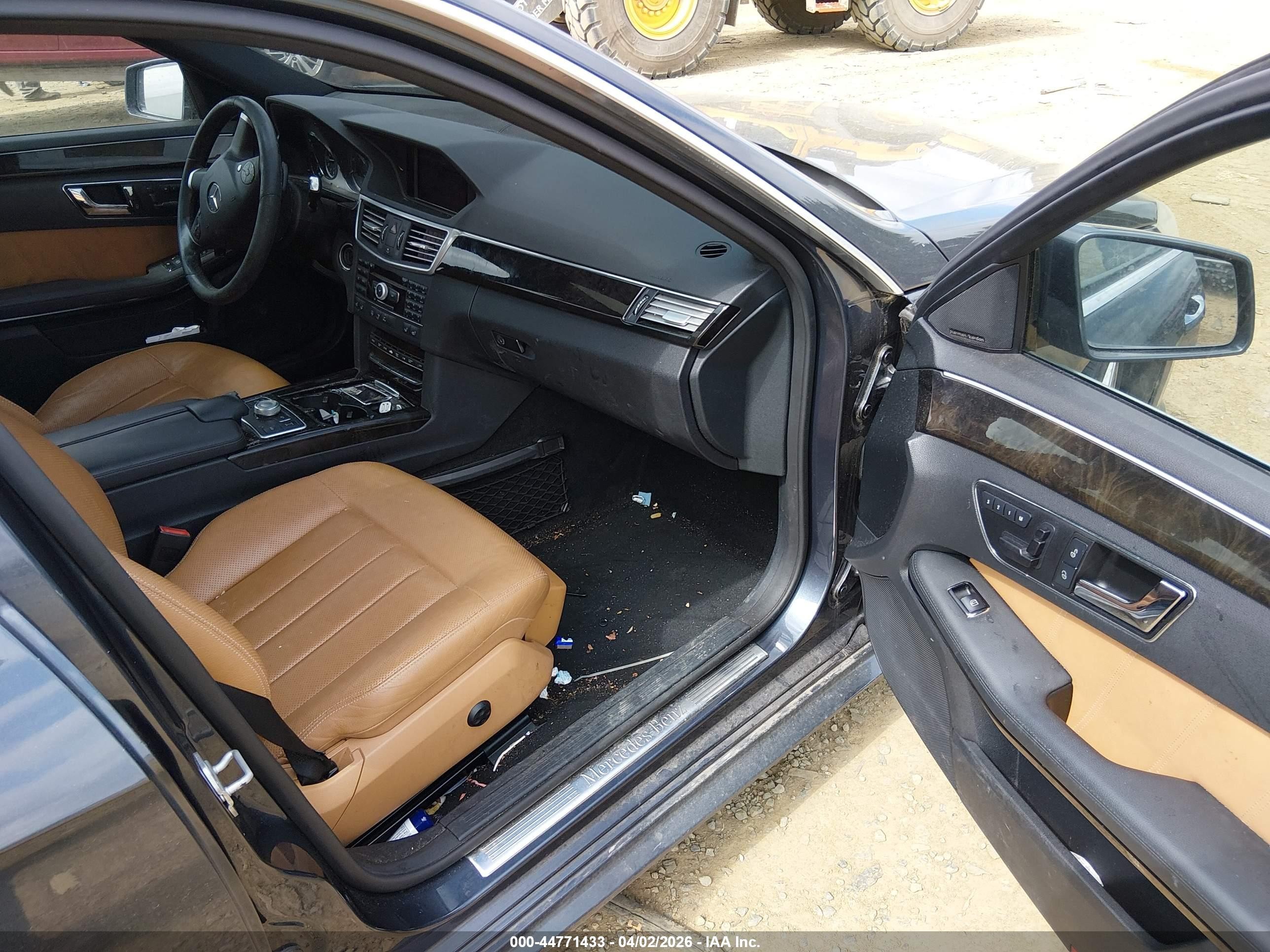 2010 Mercedes-benz E 550   Gray vin: WDDHF7CB4AA017263
